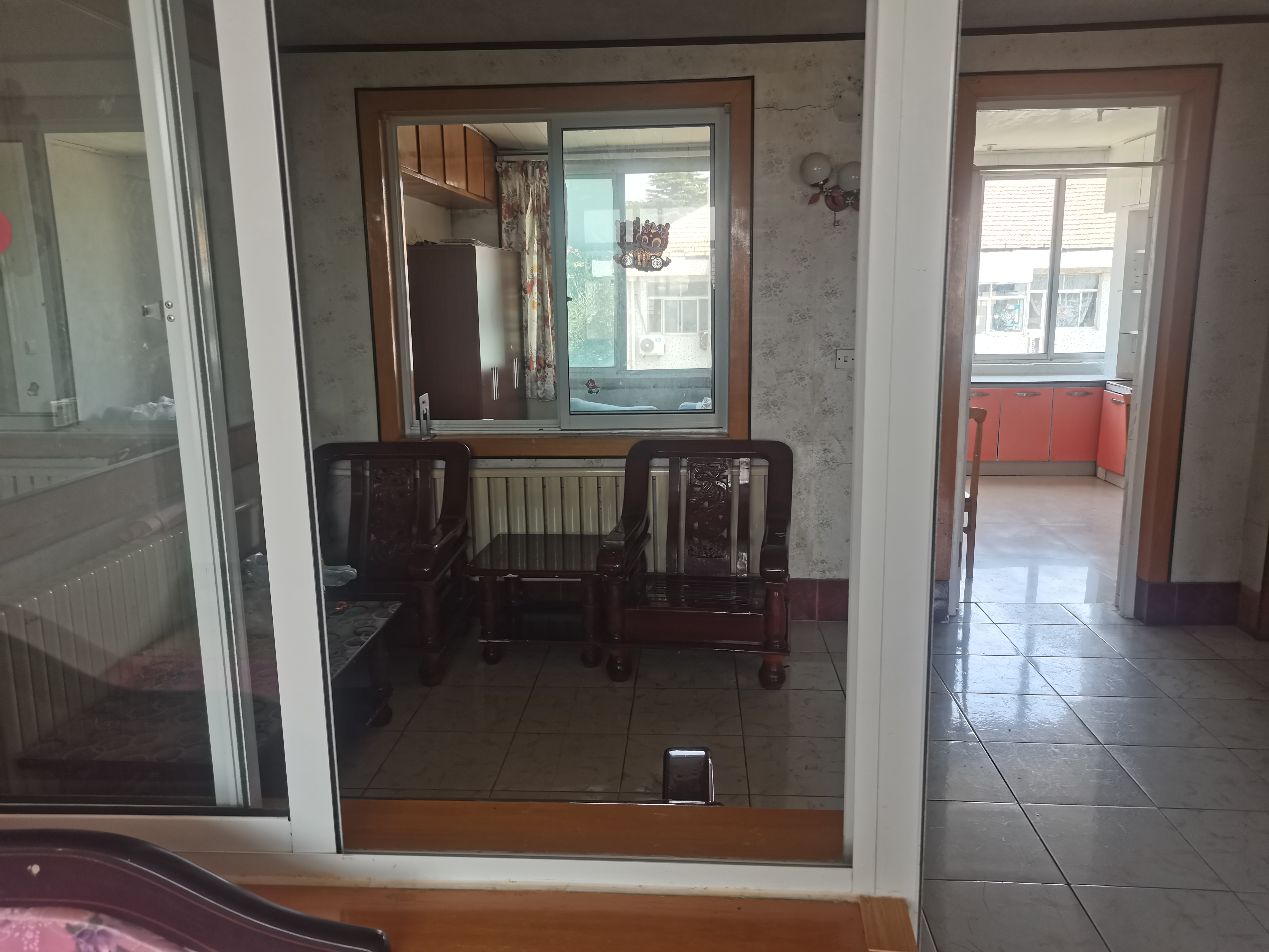 姚琪中学院内 随时看房·