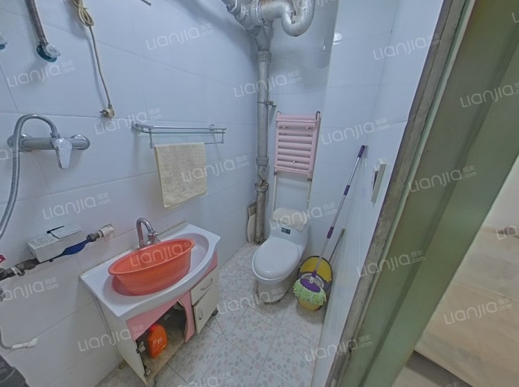 汶川里小区6号楼3门 随时看房·