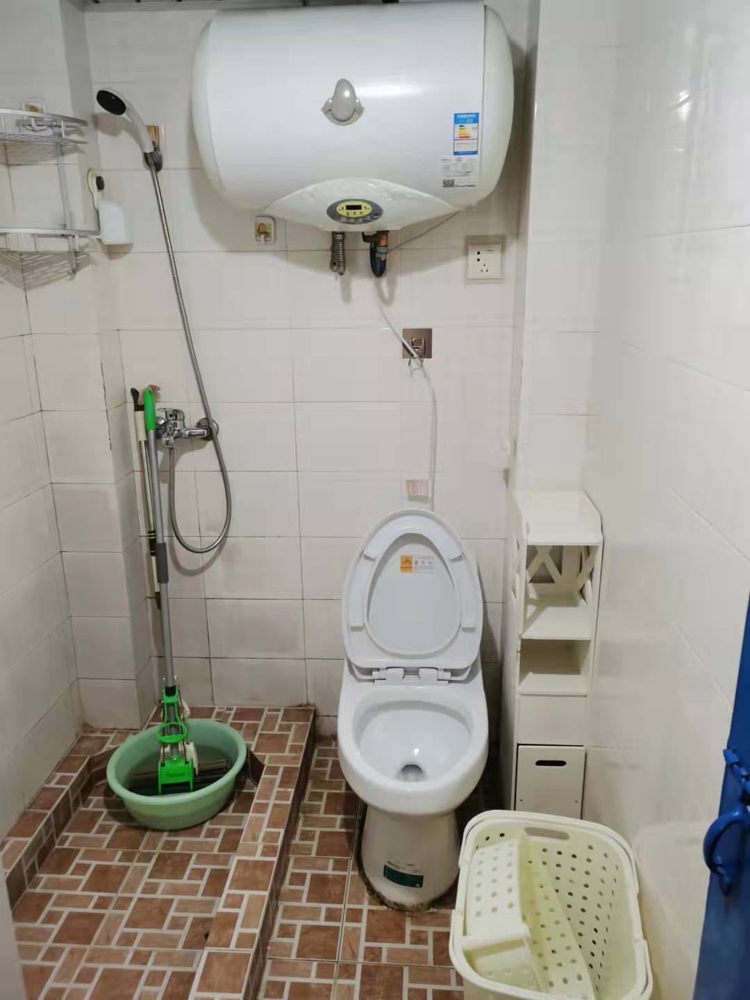 乐山新村 随时看房·