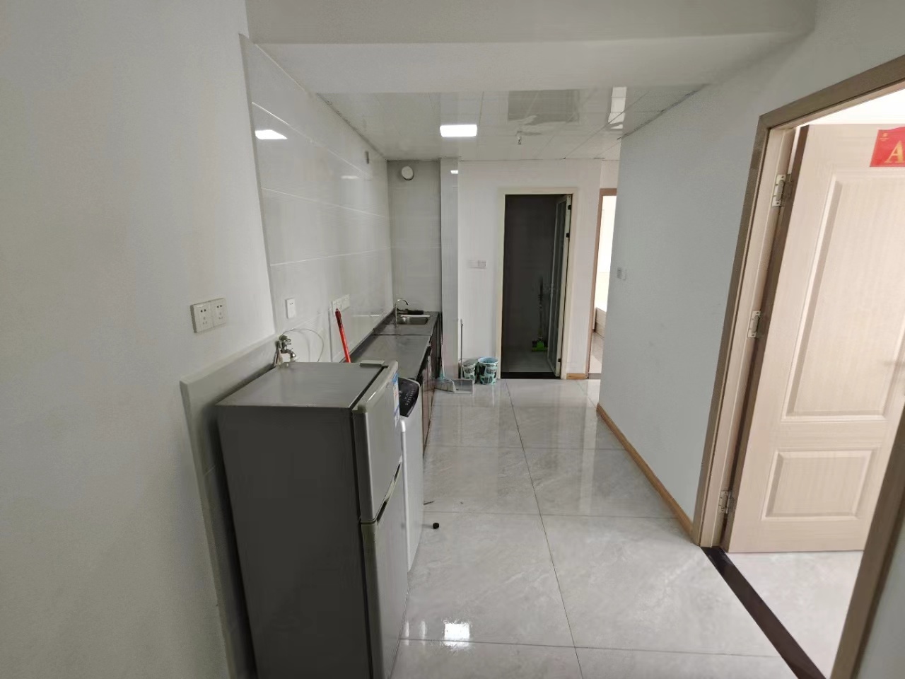 长冶南阳御龙府 3居室 1050元/月