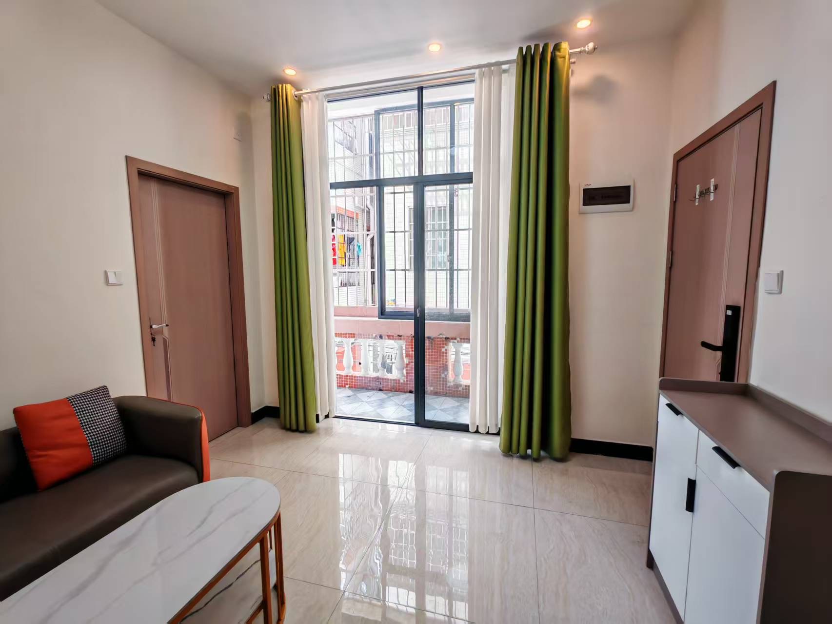 番禺区新造镇 1居室 1700元/月