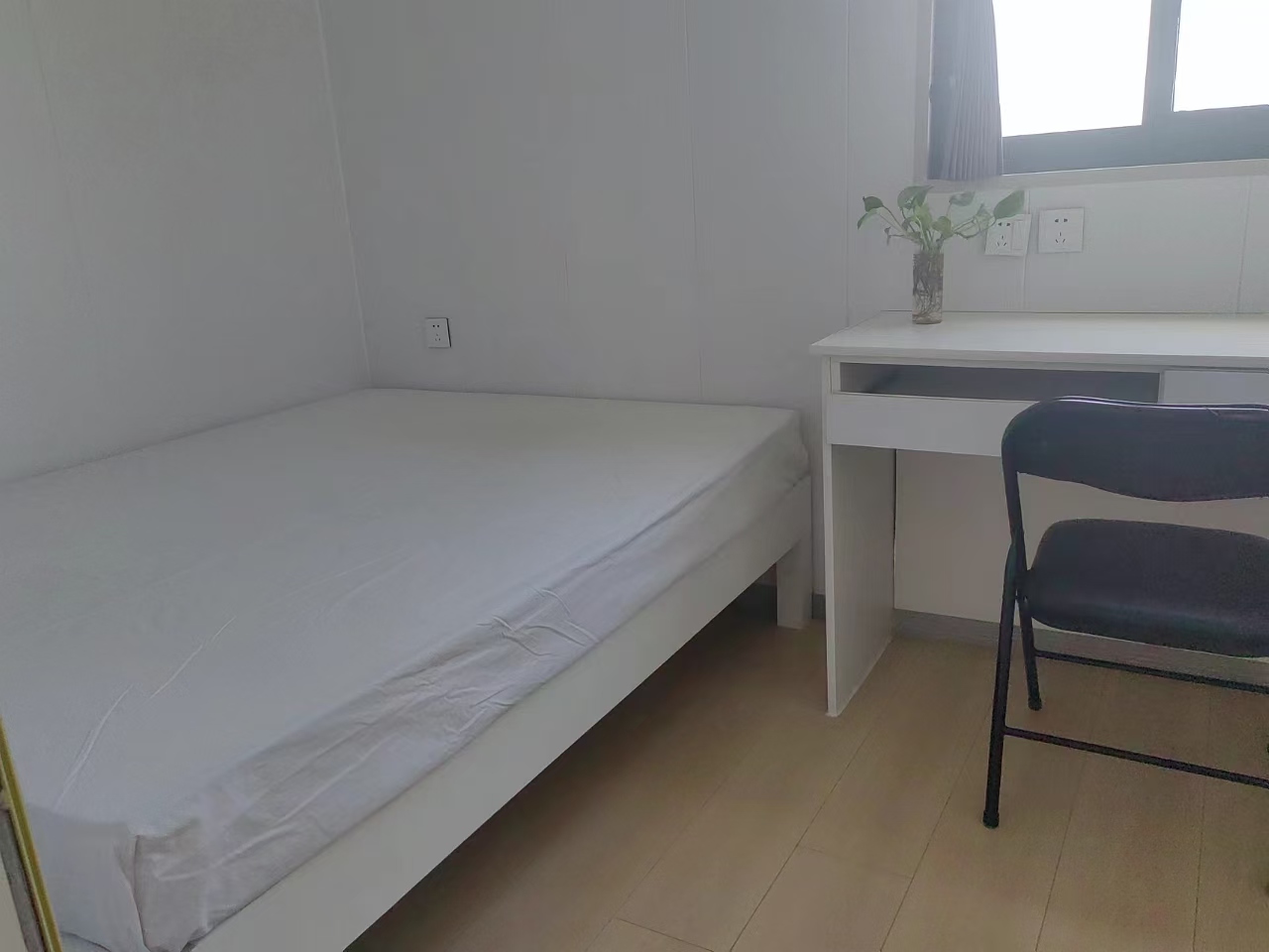 馨怡园小区 1居室 2200元/月