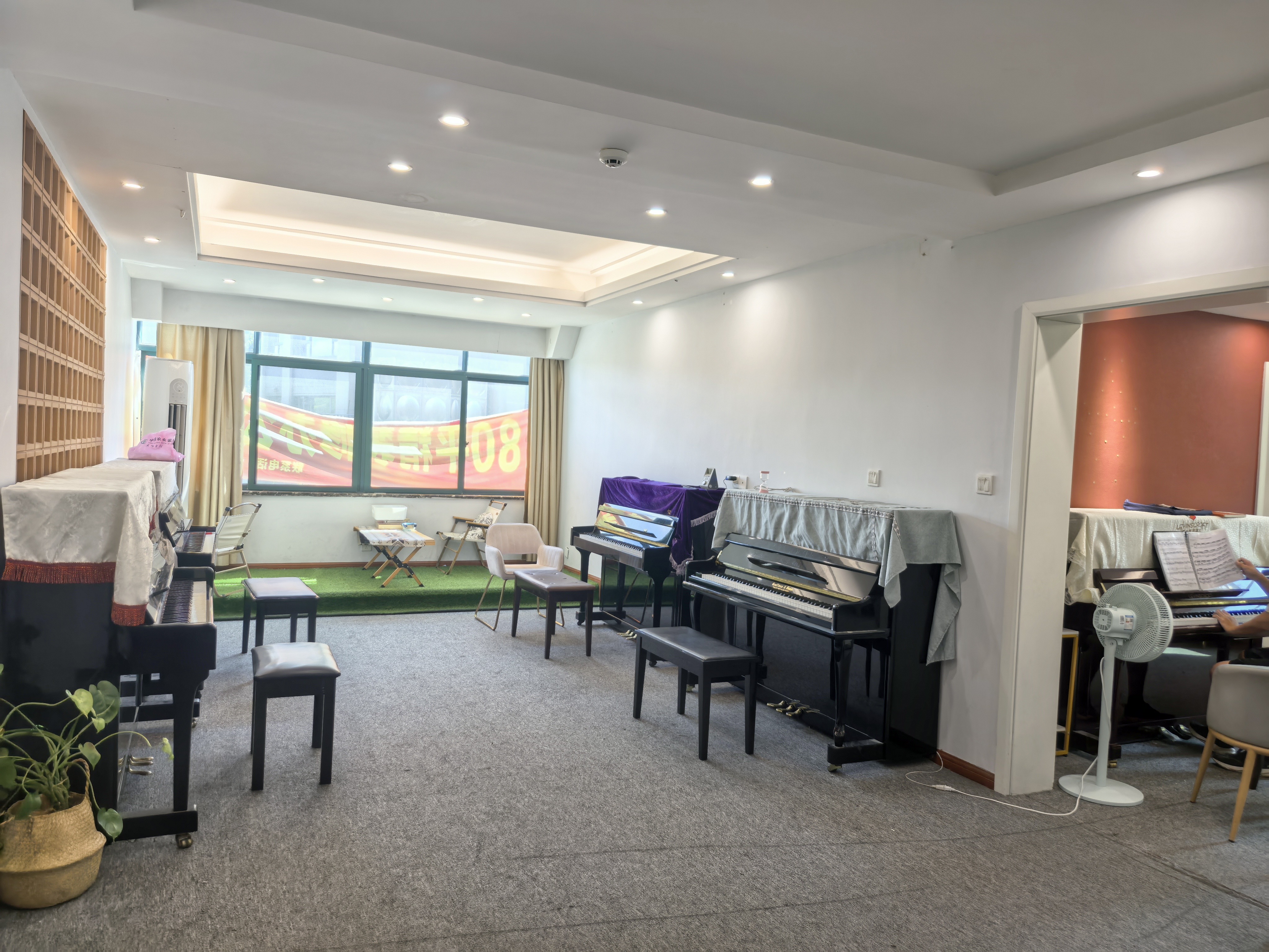 义乌市稠江街道楼下村社区）