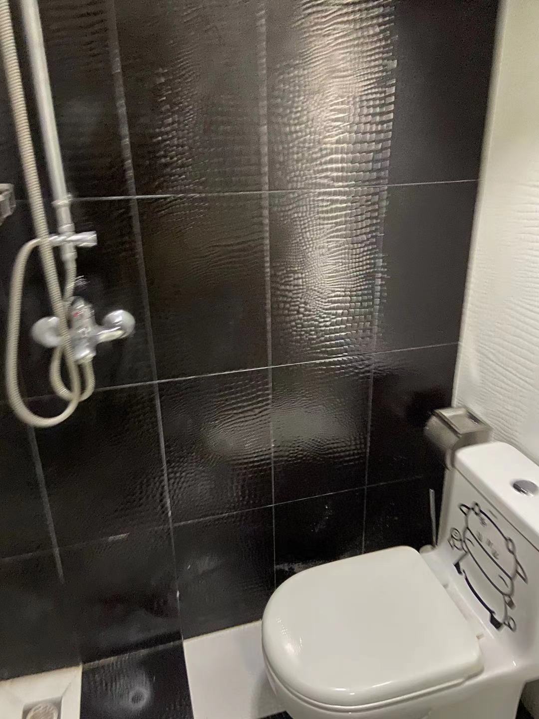 公园两栋 随时看房·