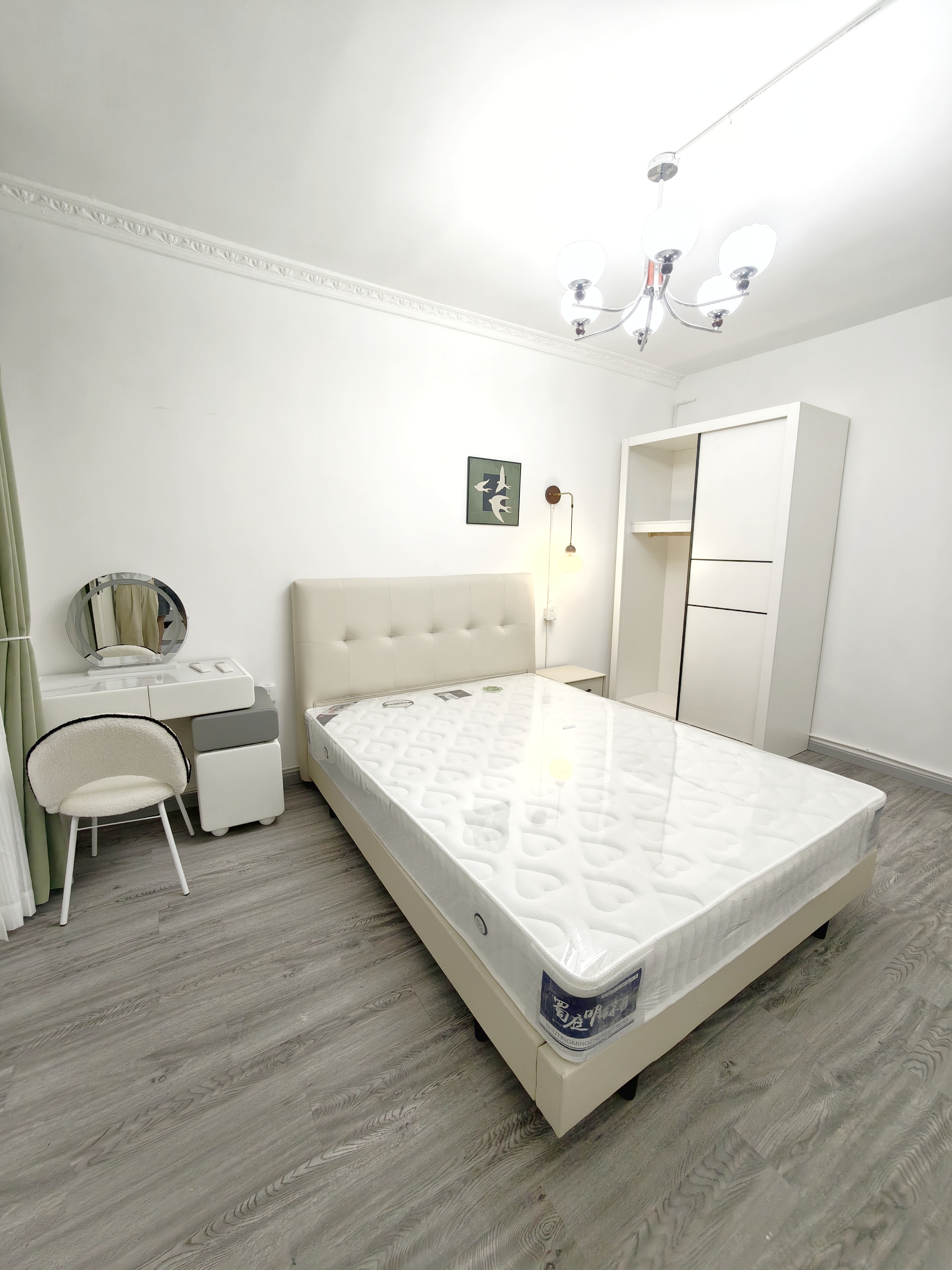 较场坝西街67号 随时看房·