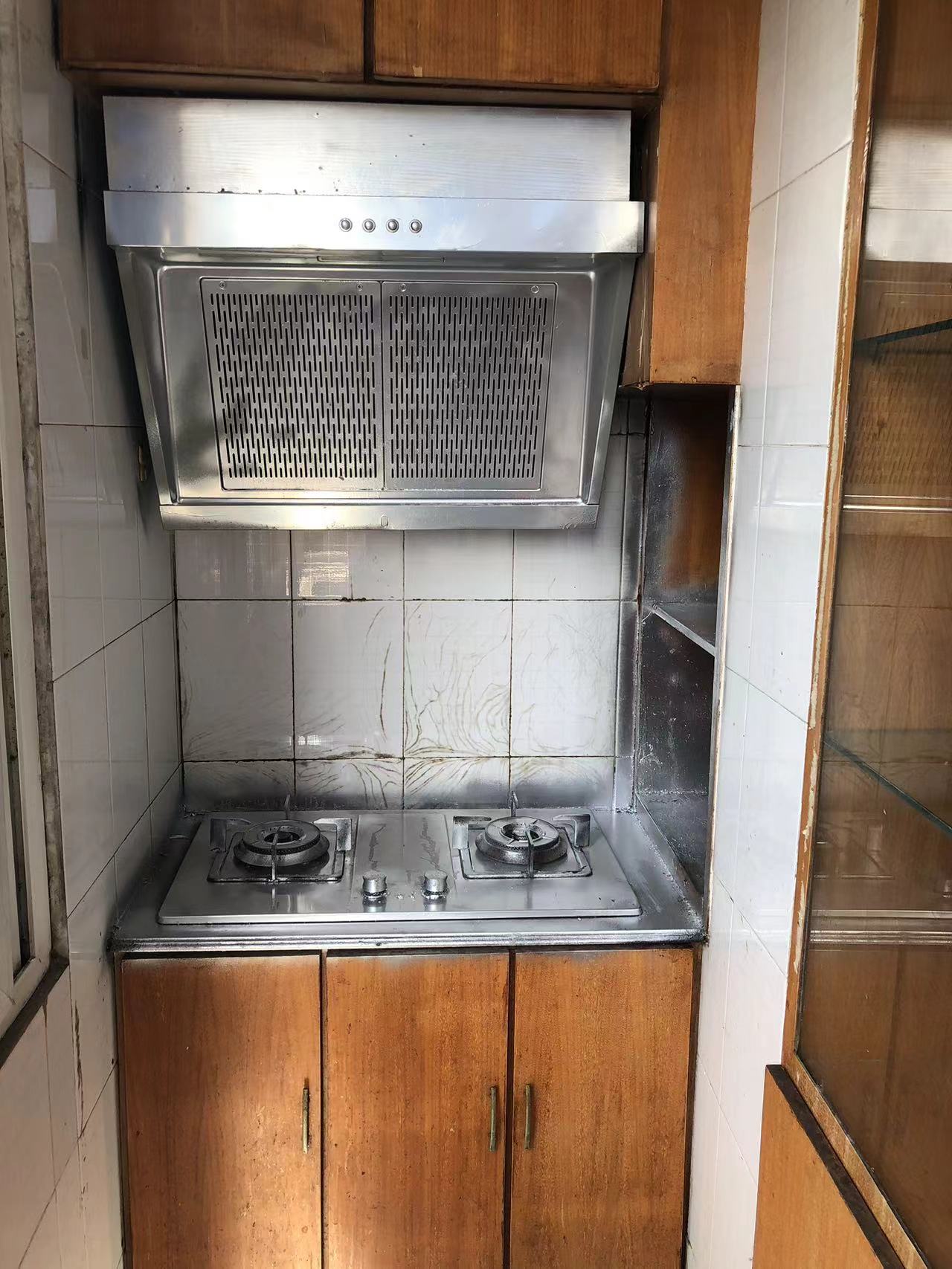 潼泾新村 随时看房·