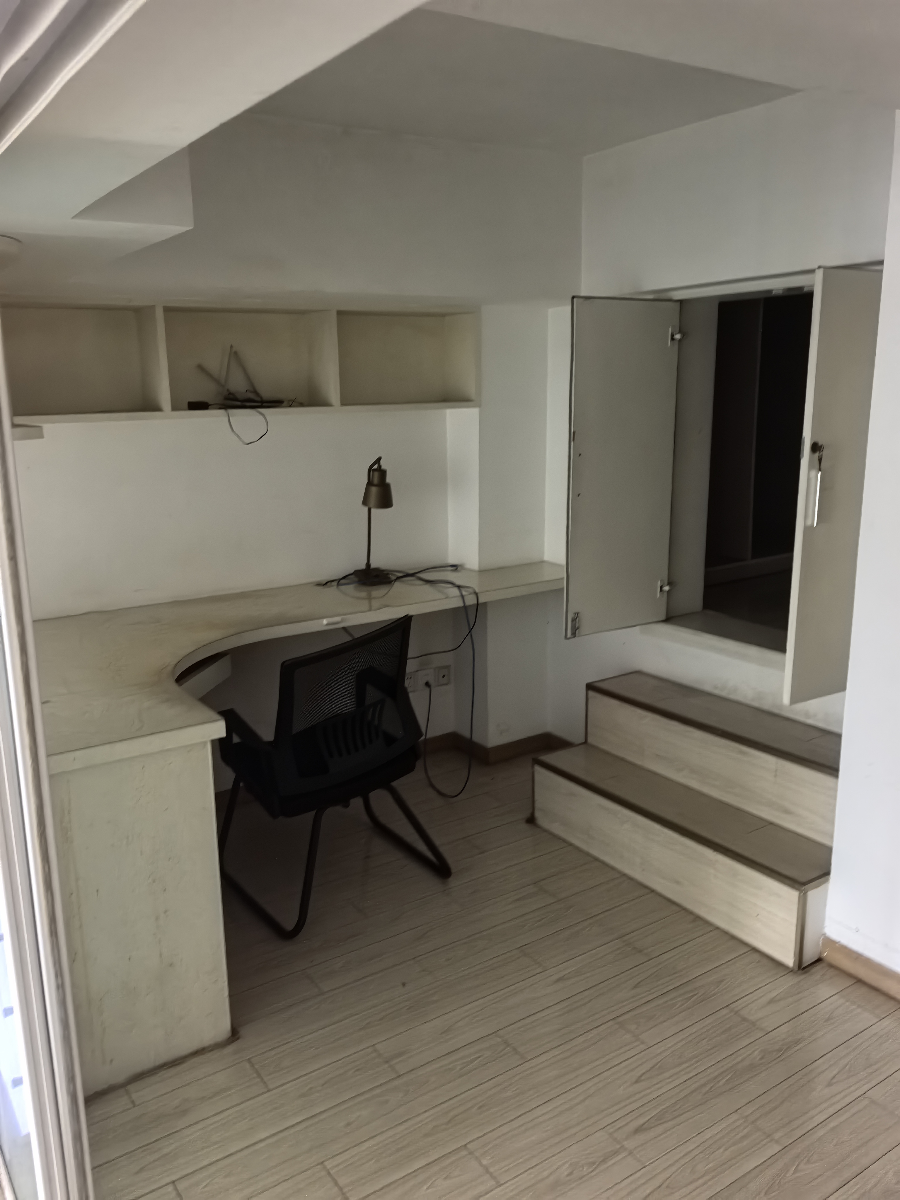 铂领公寓 随时看房·