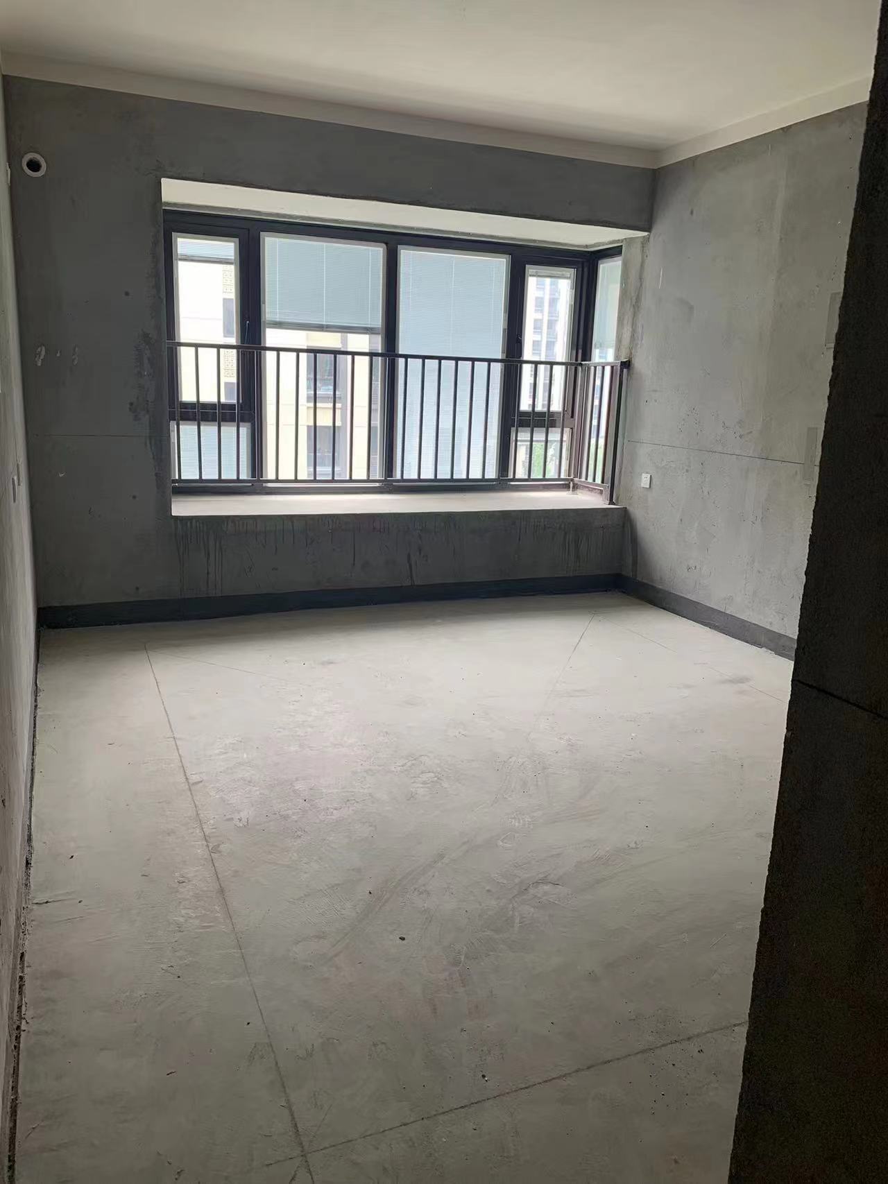 句容市集美雅苑 随时看房·