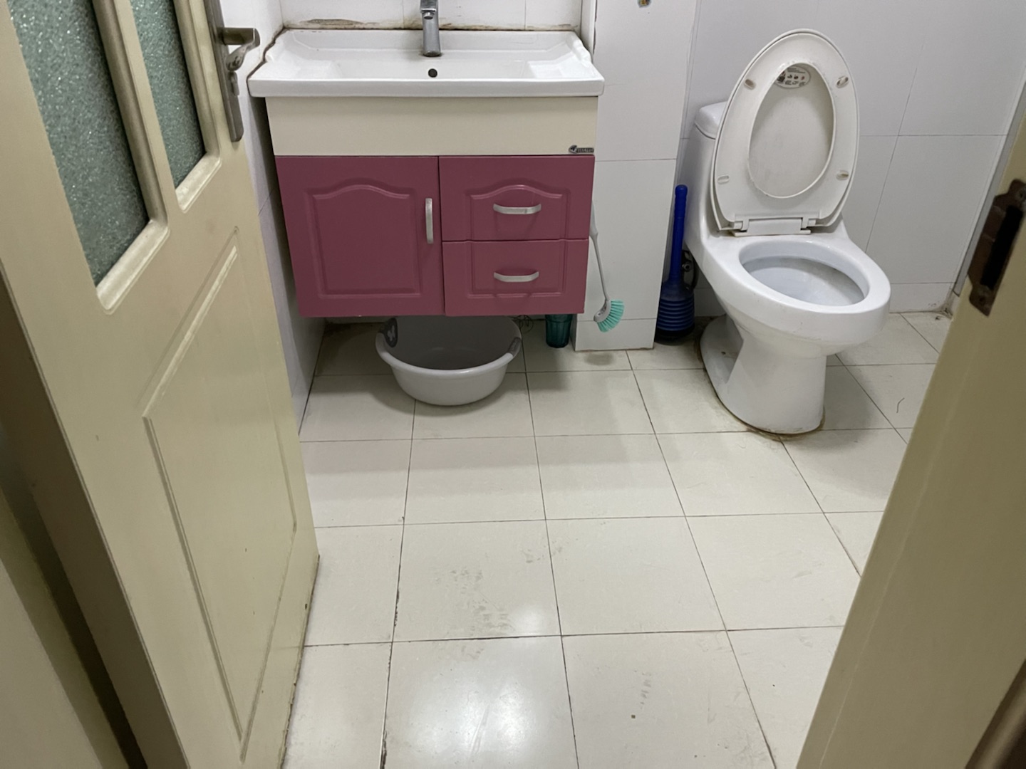 罗阳二村 随时看房·