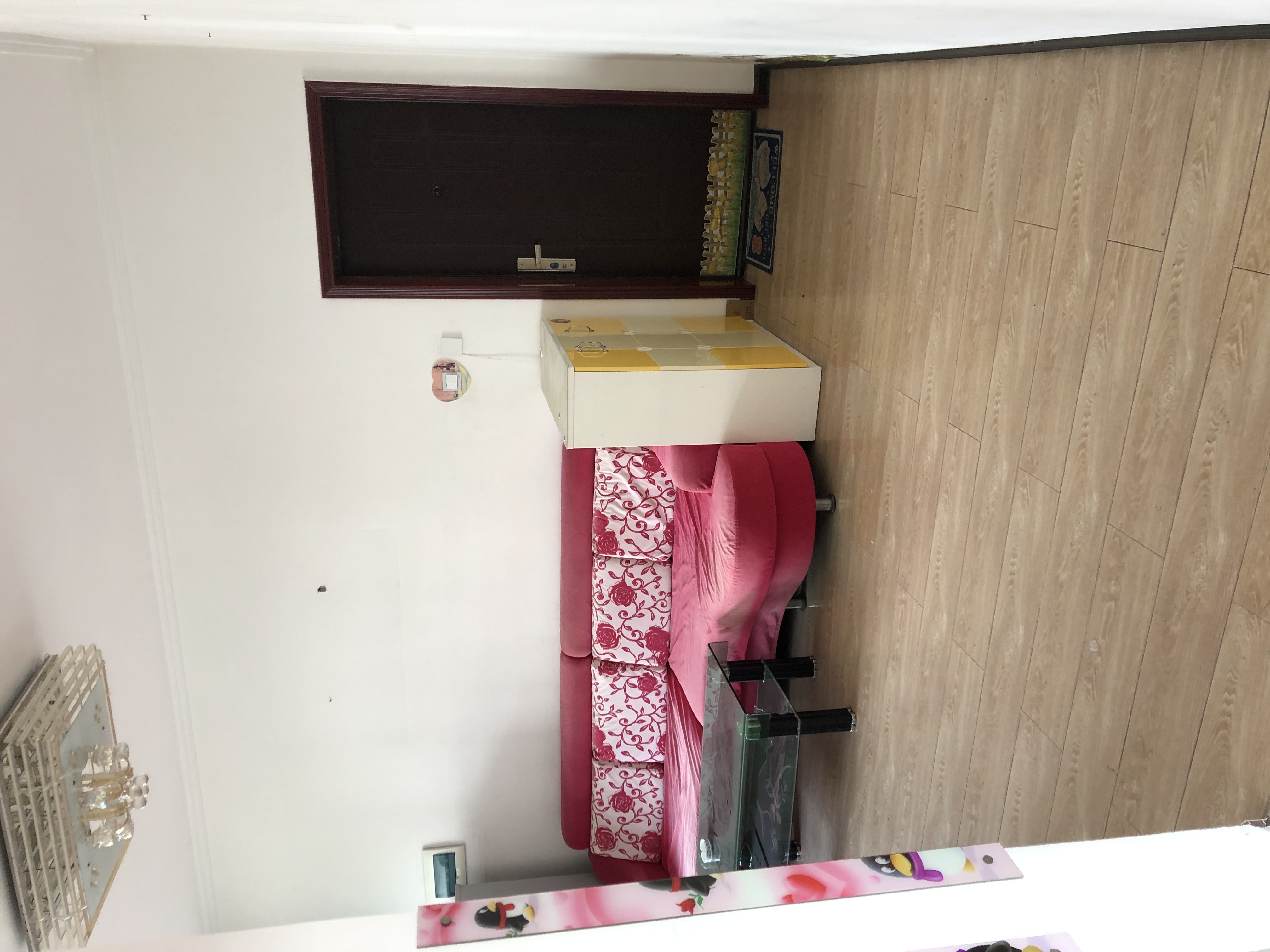 龙泉社区 2居室 700元/月