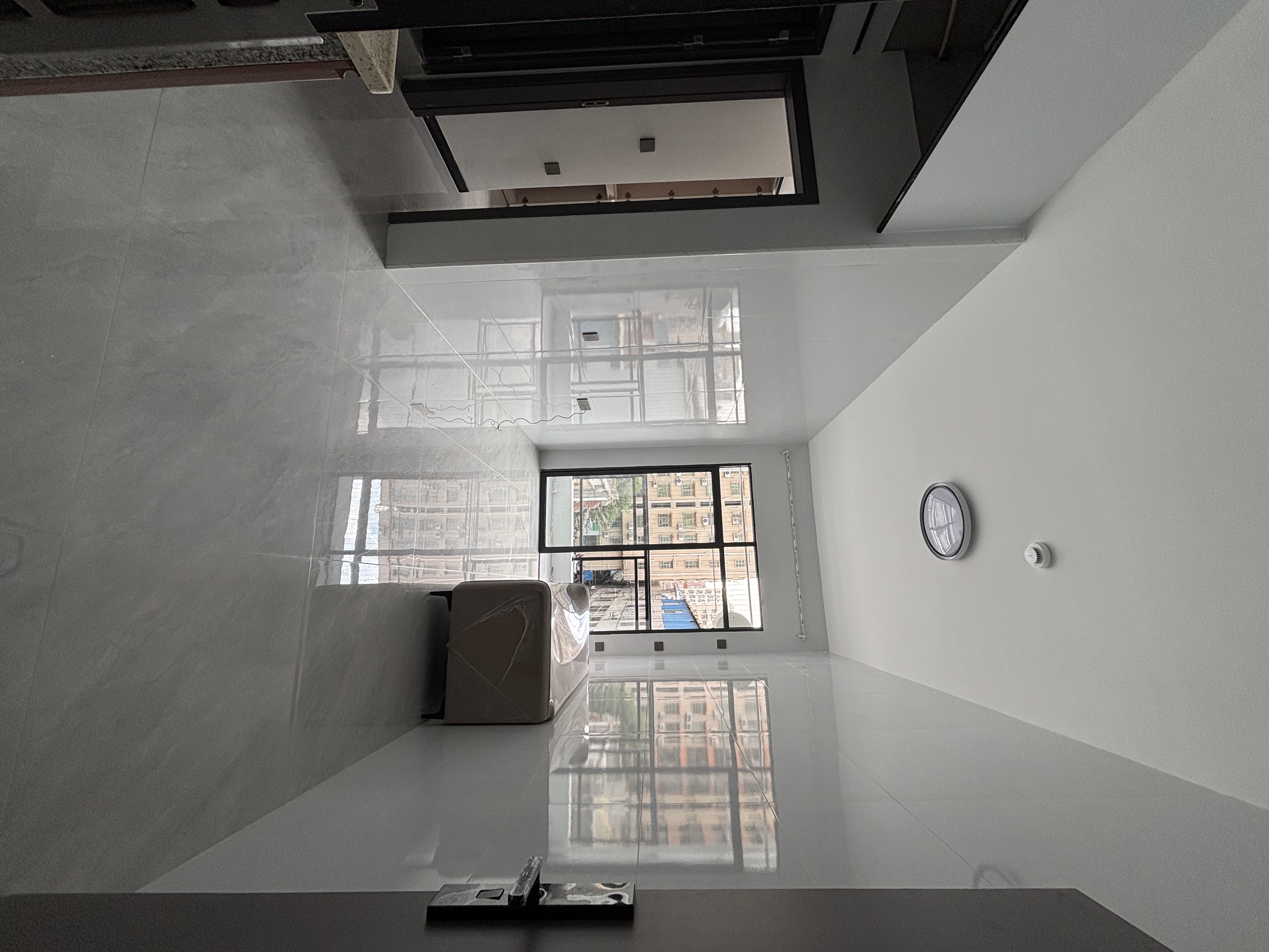 百花岭南街九巷四号 1居室 1400元/月