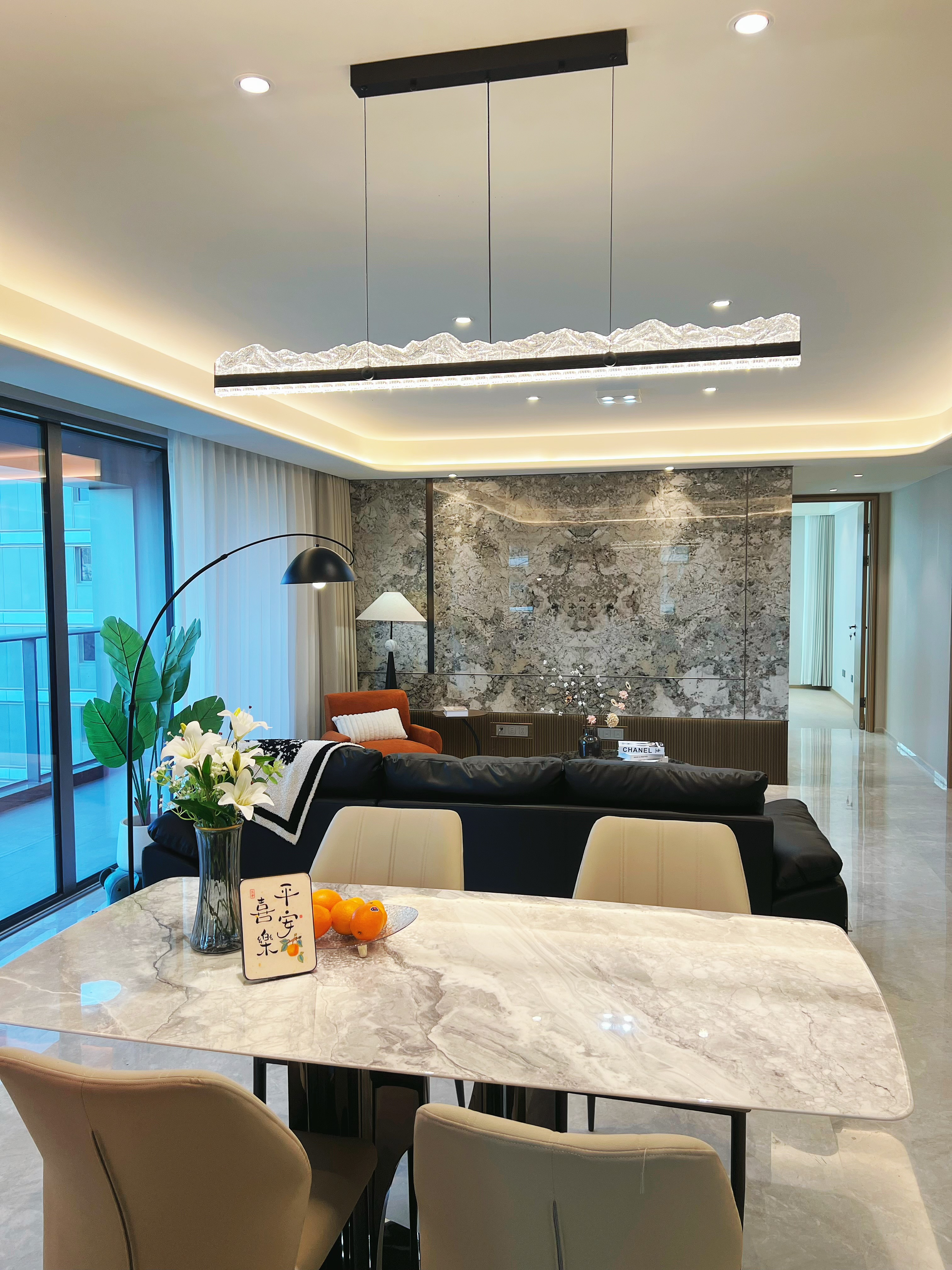 澄虹府 5居室 22880元/月