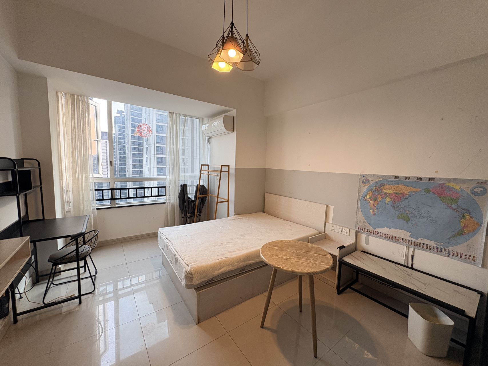 绿地之窗 1居室 899元/月