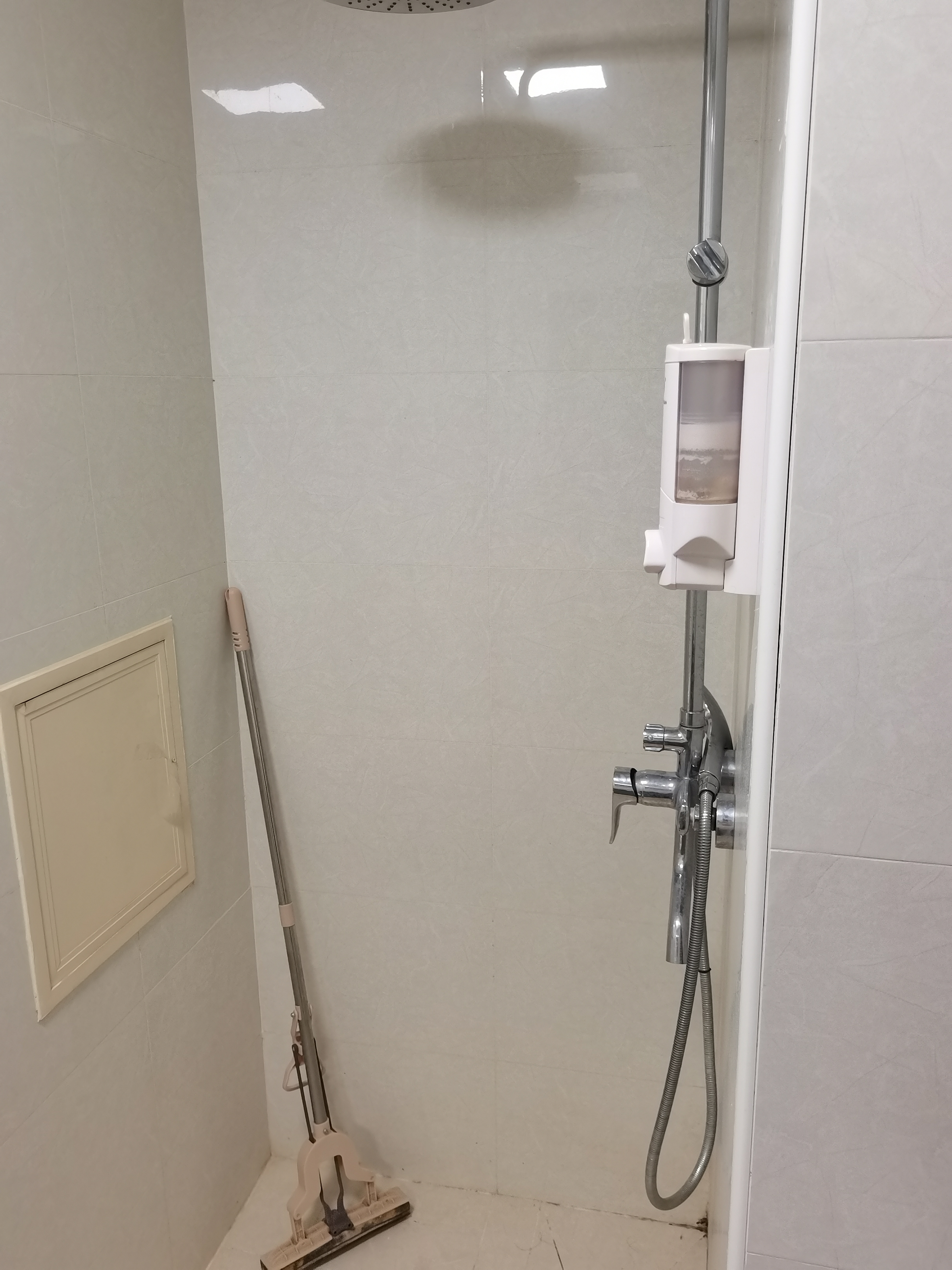 荣京丽都 随时看房·