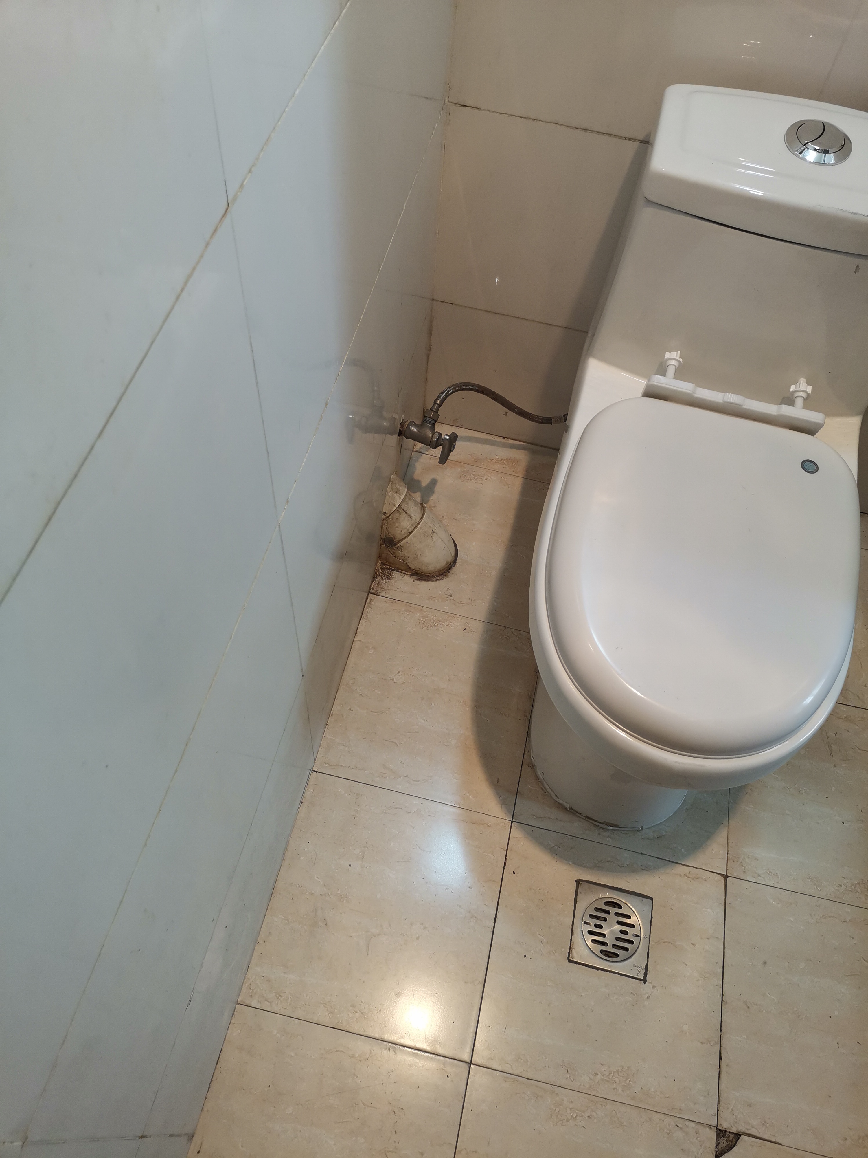 晋元路85号小区 随时看房·
