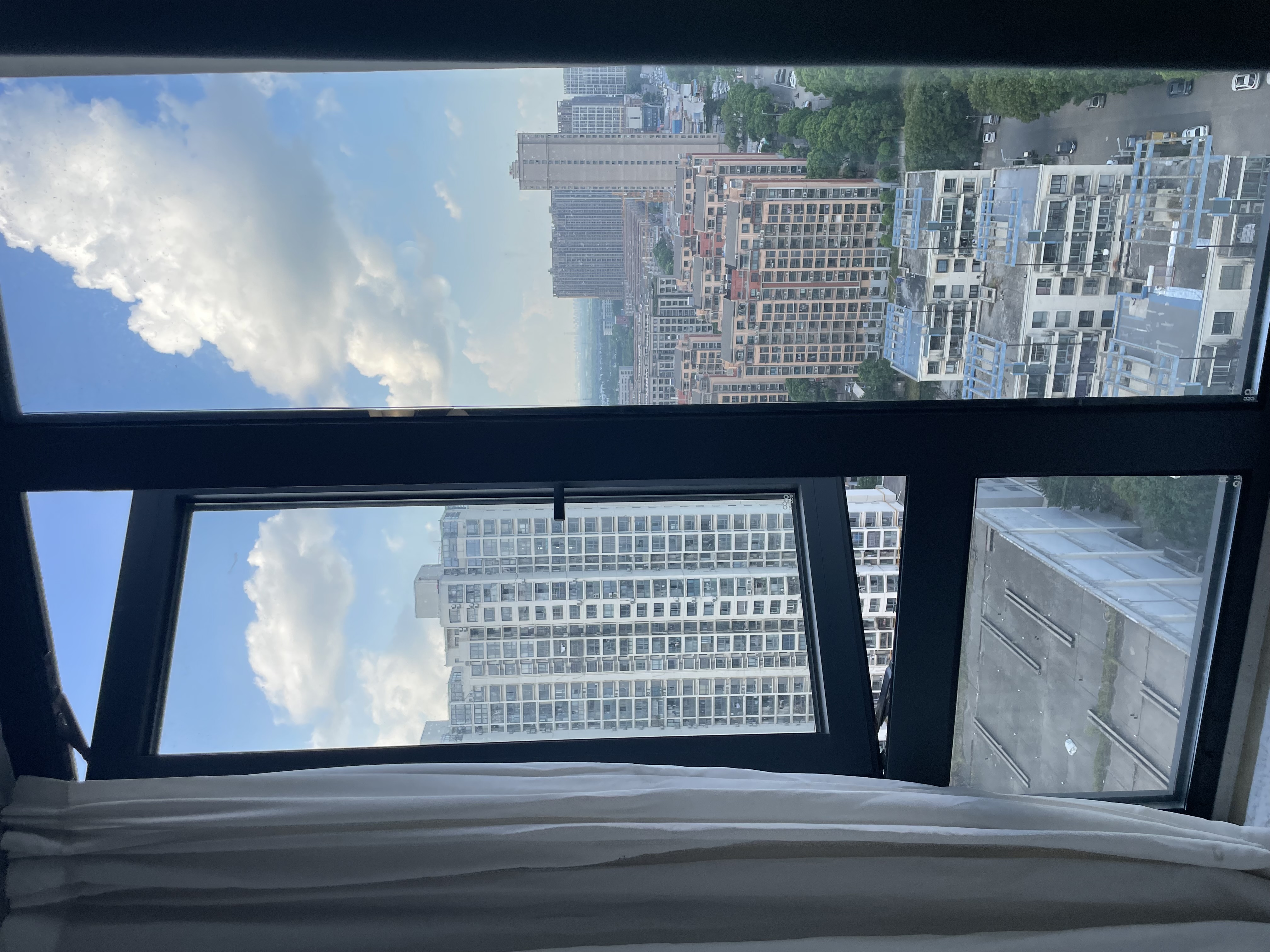 宝家丽公寓 随时看房·