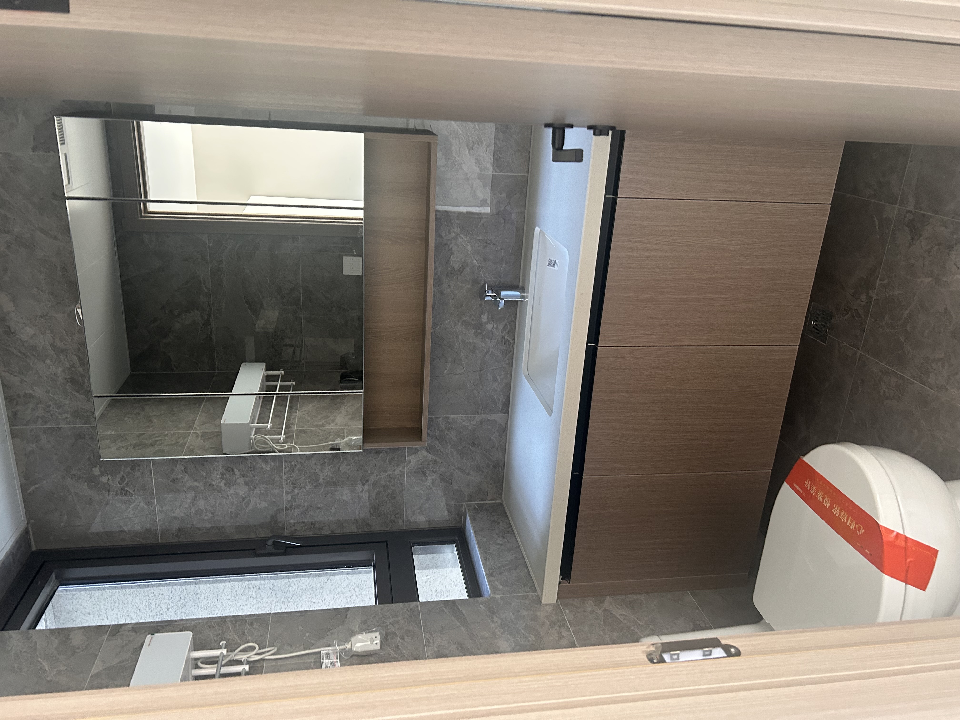 未珂宸铭府9号懂2单元701 随时看房·