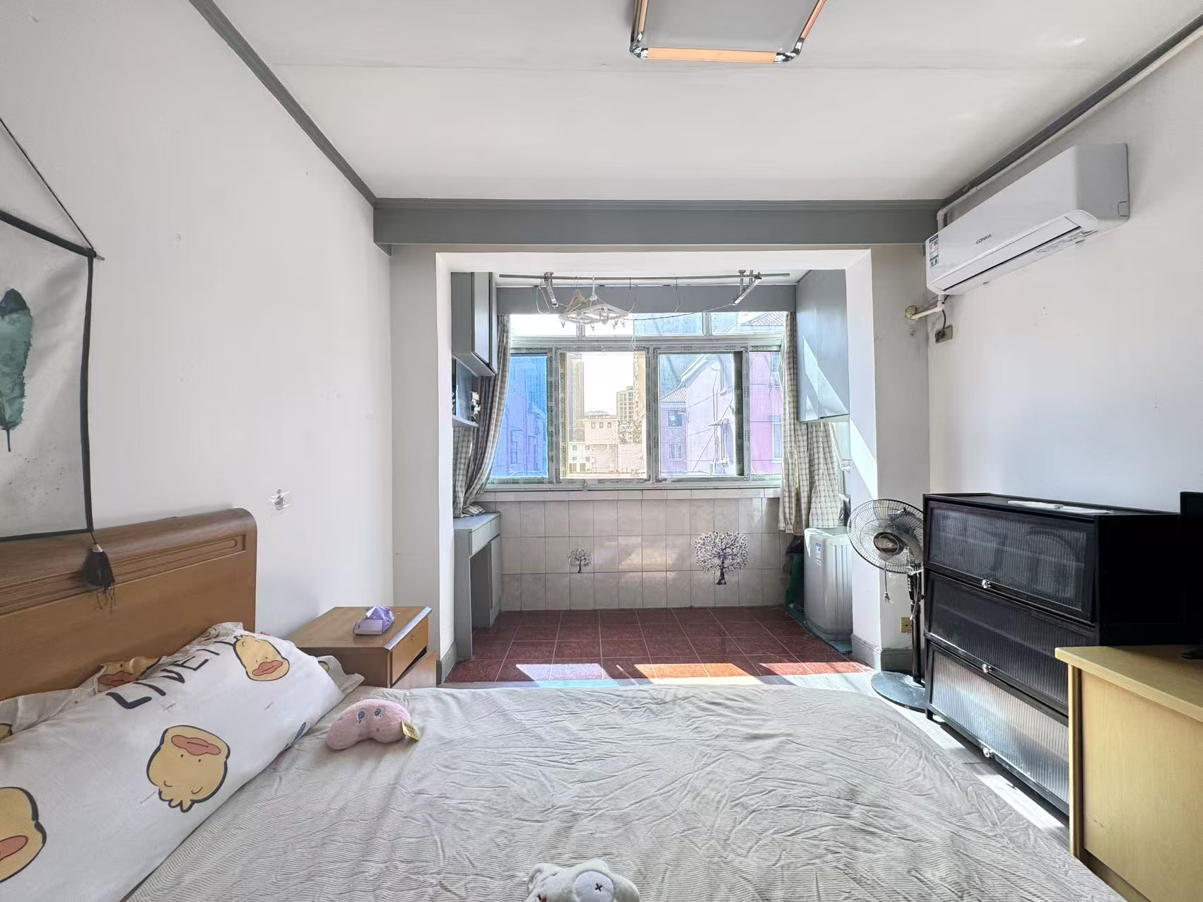 陆家嘴滨江道东明新村 随时看房·