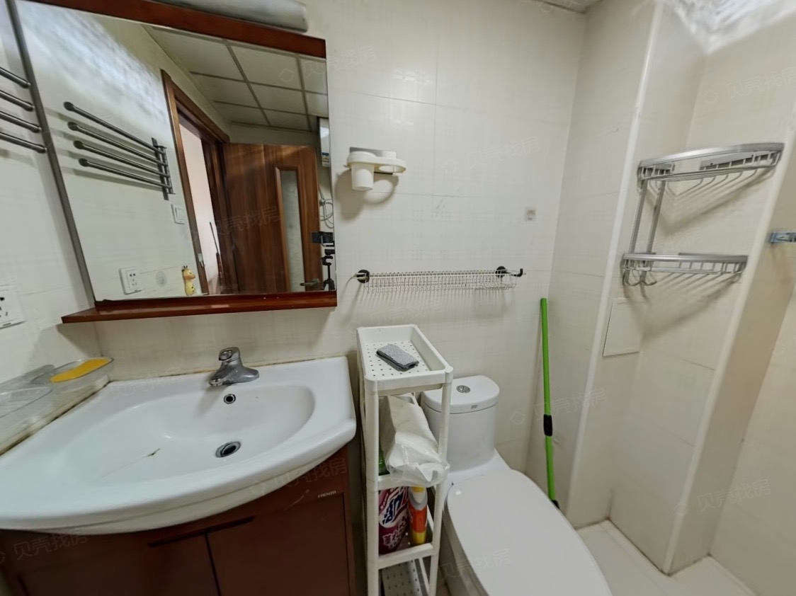 潘道庙 随时看房·