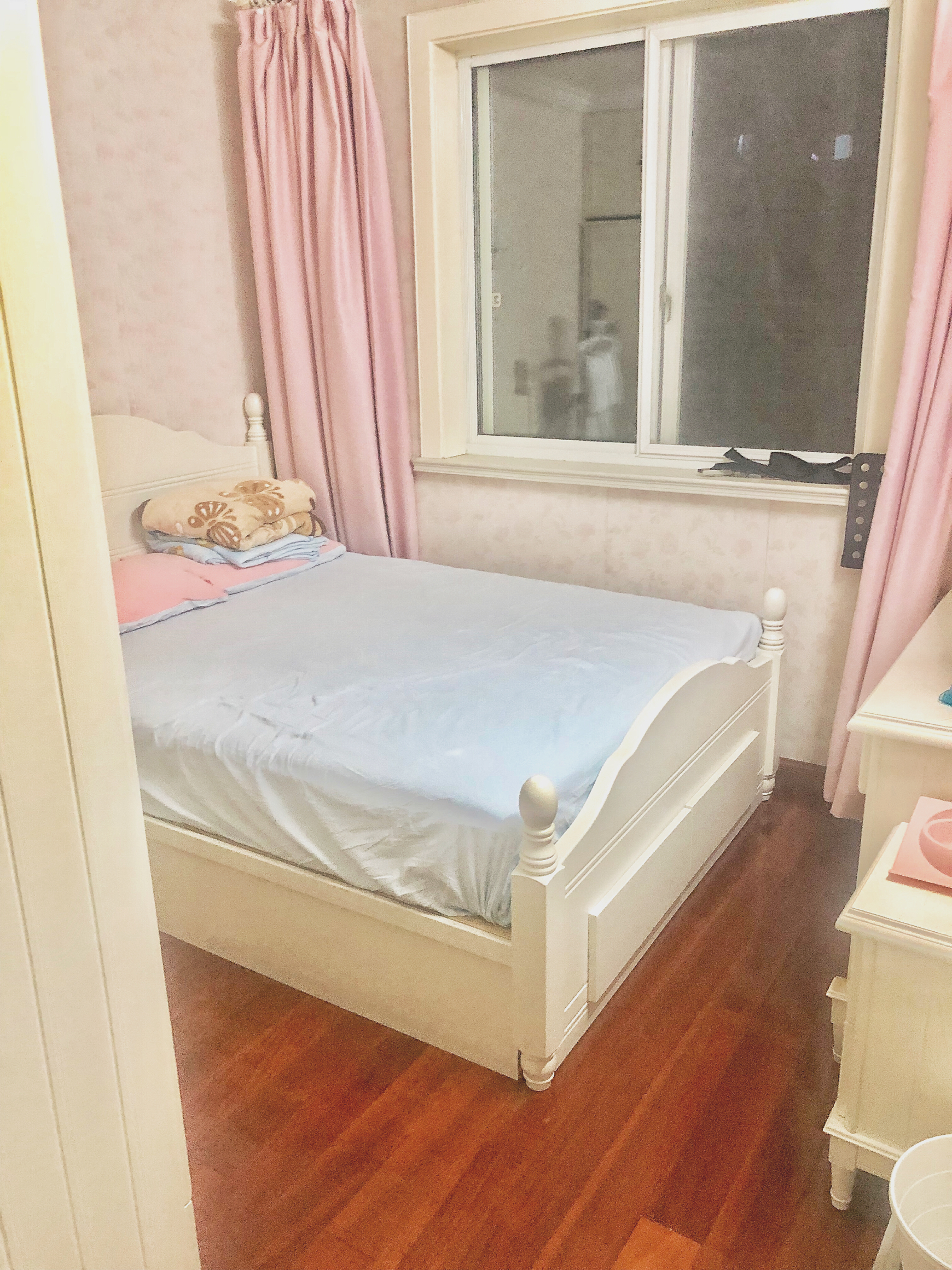 芳华路713弄 随时看房·