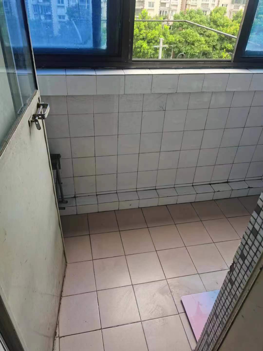 殷高路150弄 随时看房·
