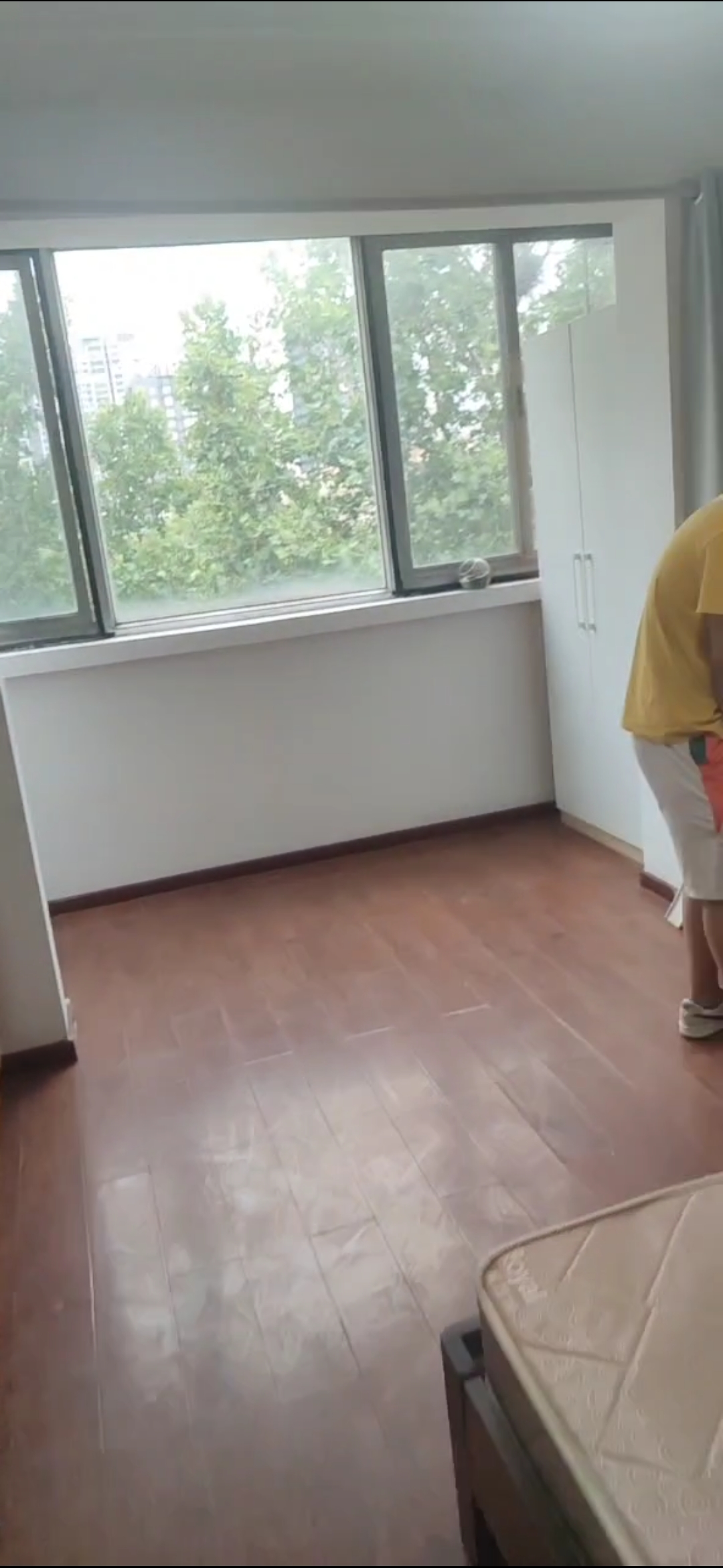 南湖中园一区 3居室 2600元/月