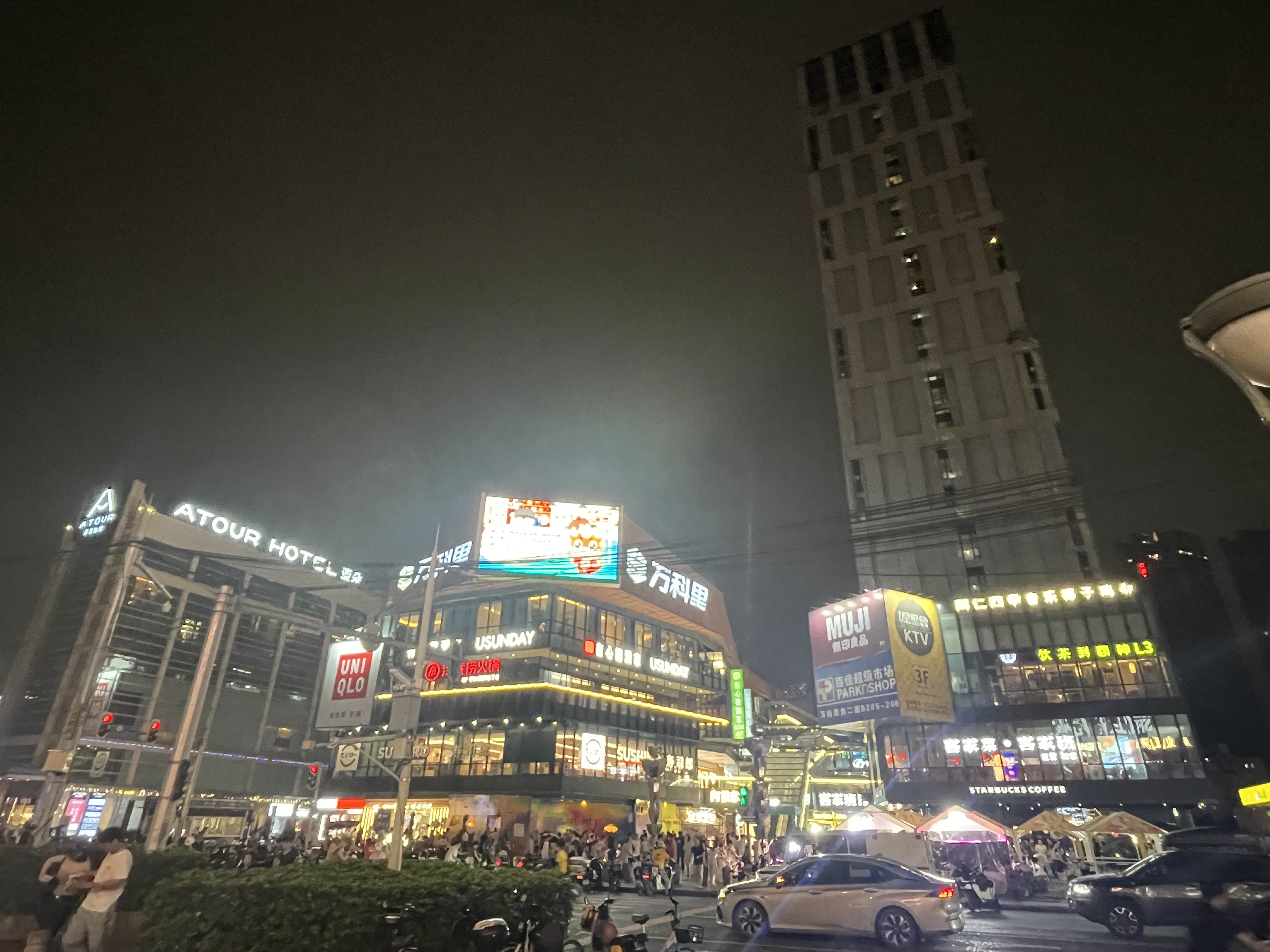 江燕路109号 随时看房·