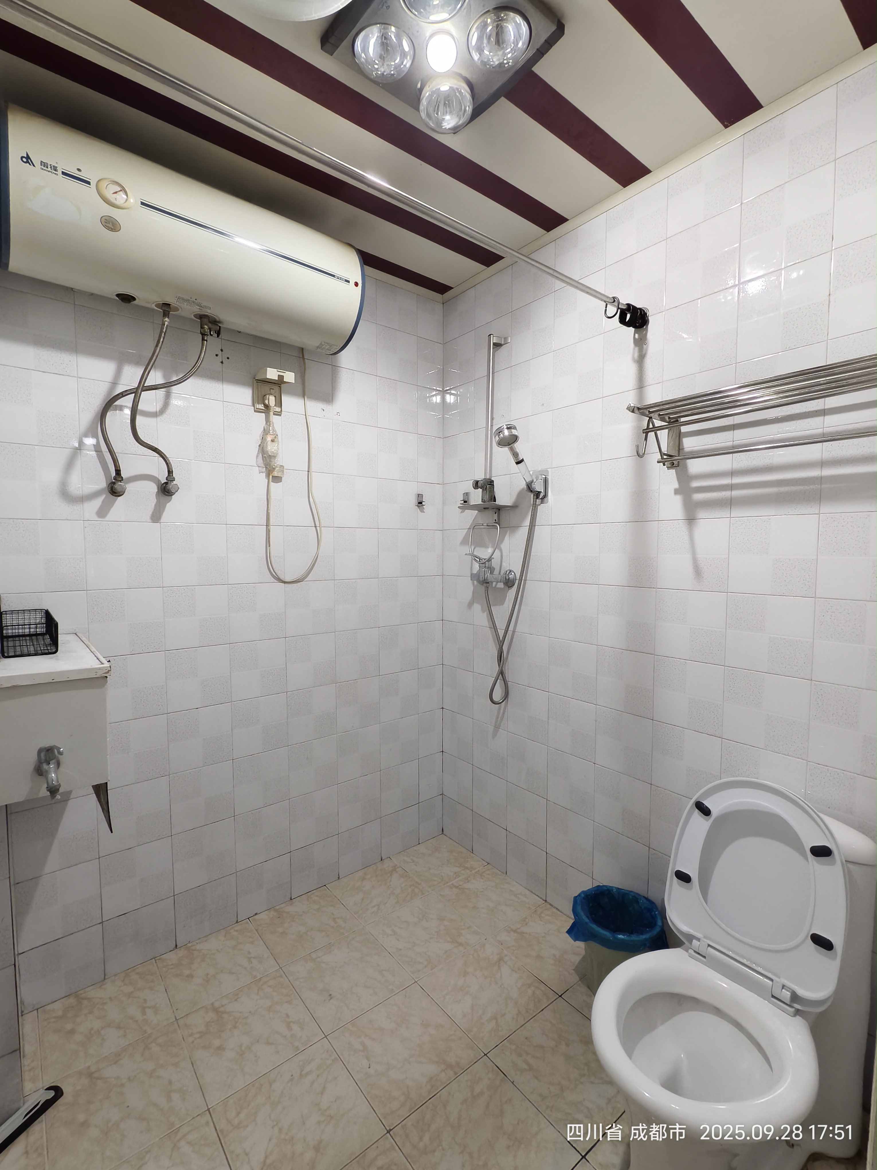 红牌楼商业城 随时看房·