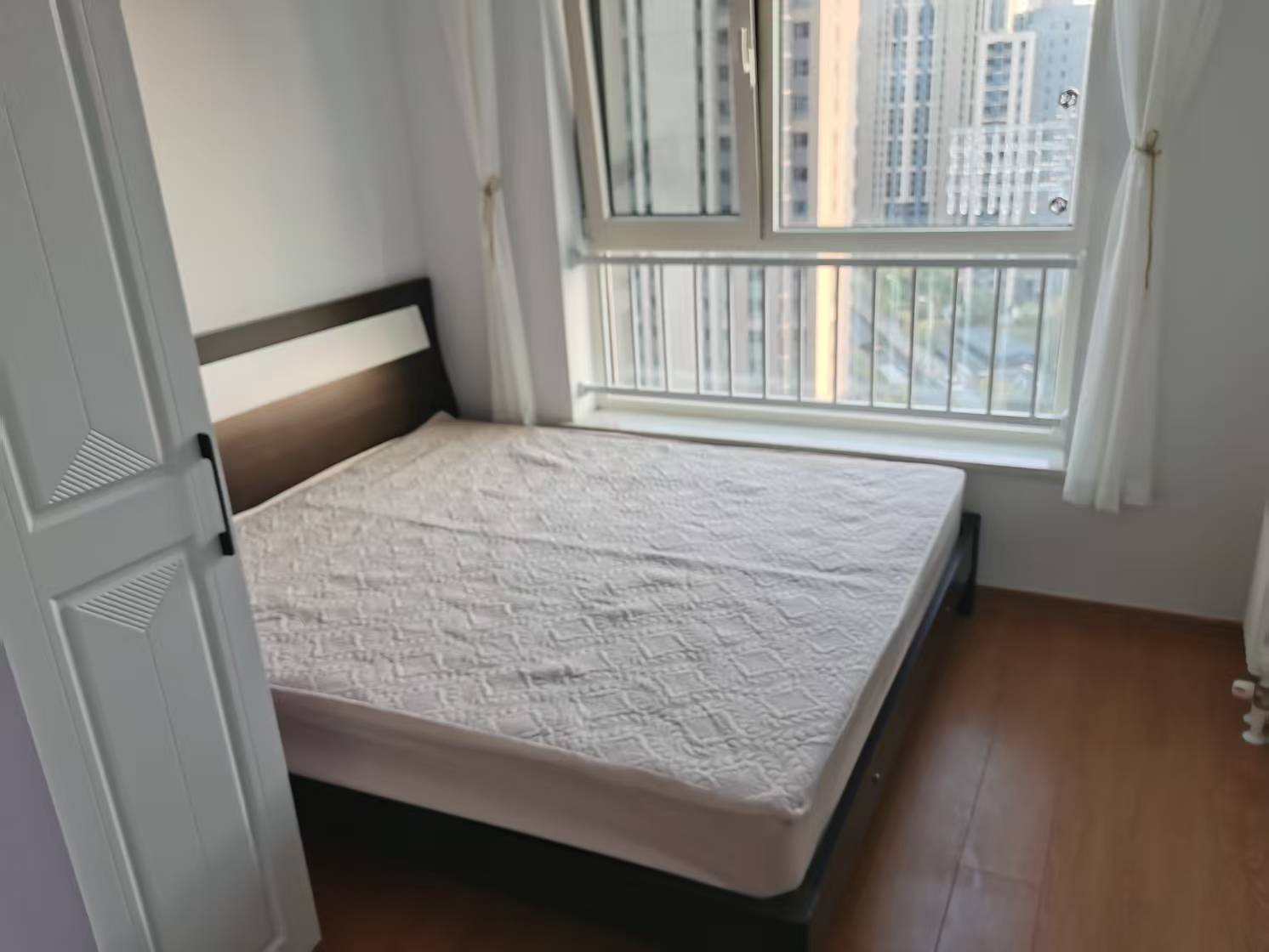 朗芳园五区 随时看房·