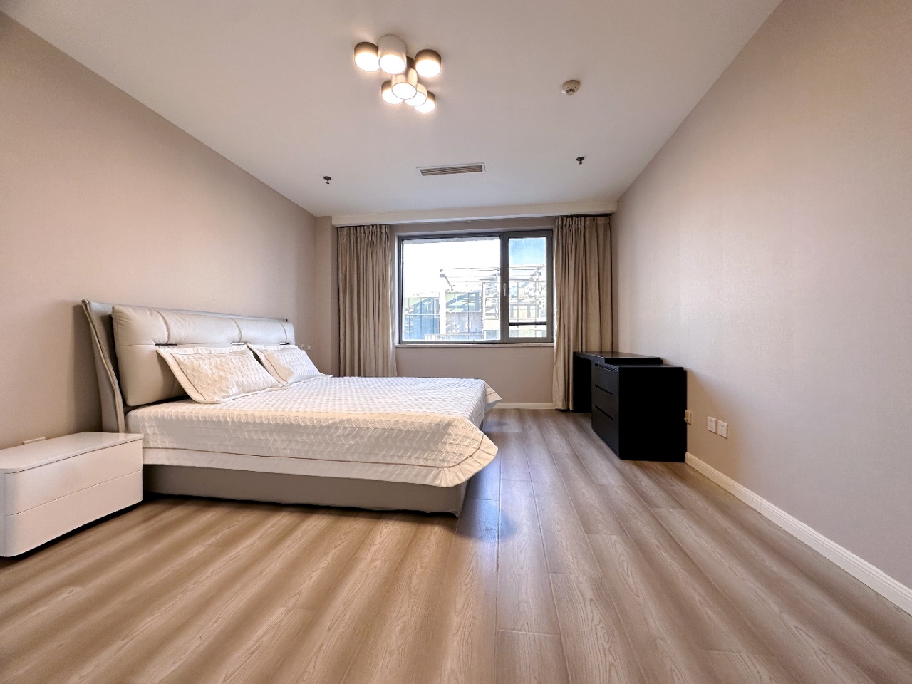 九都汇 随时看房·