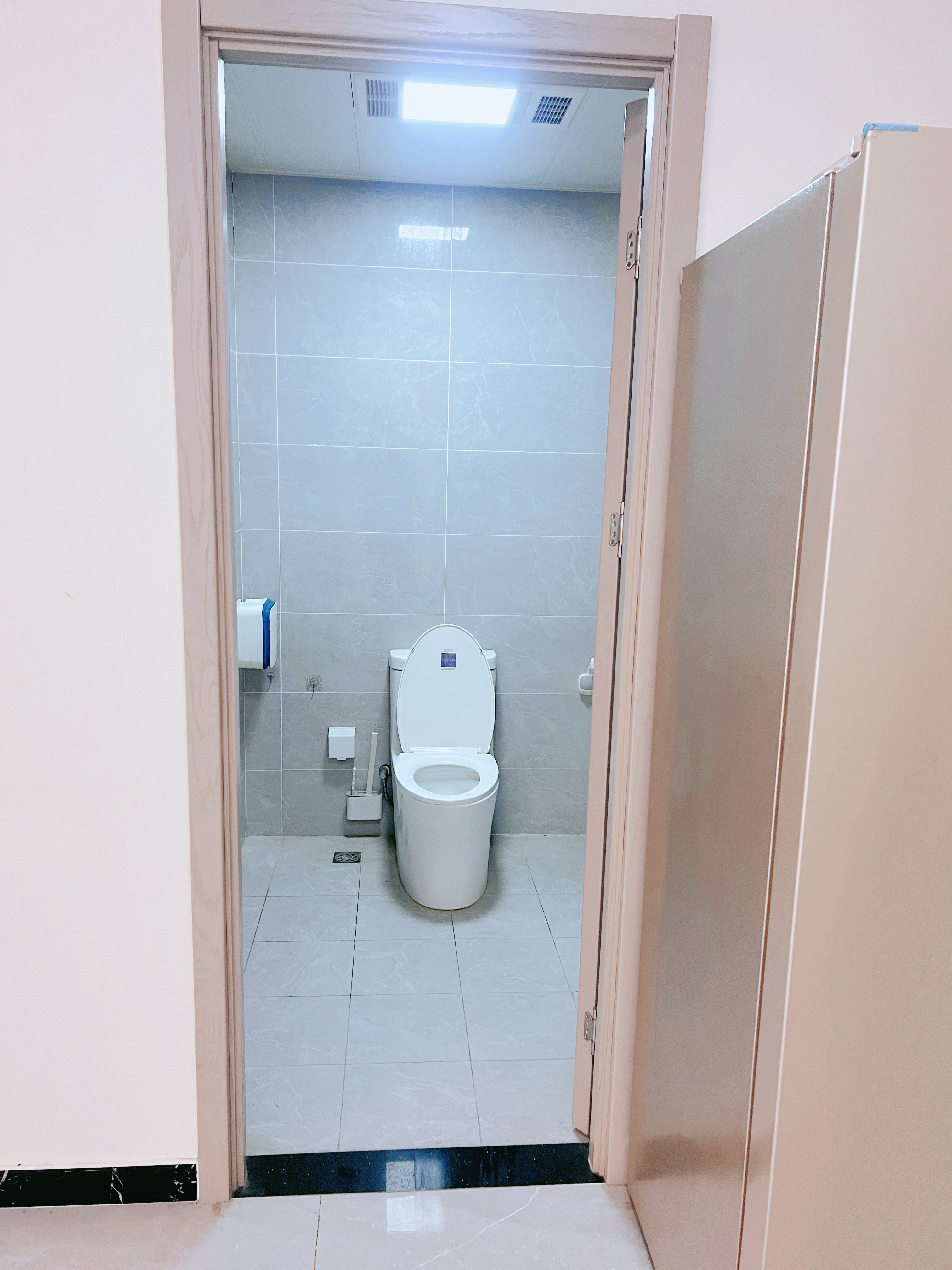 北京市丰台区云冈南区东里小区16号楼2单元102号 随时看房·