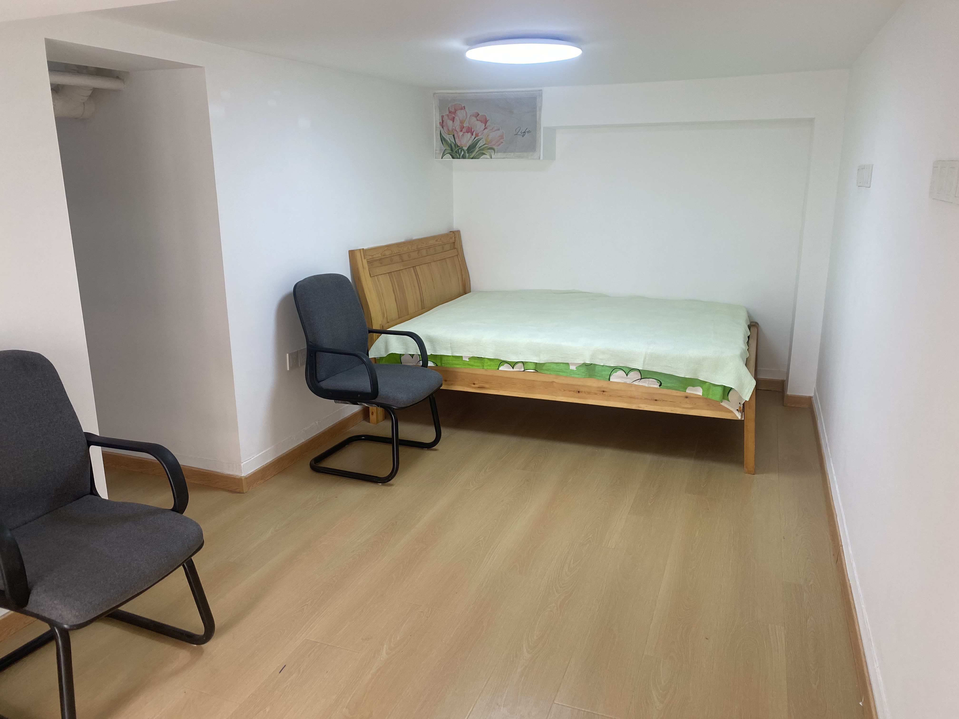明珠新村 1居室 1450元/月