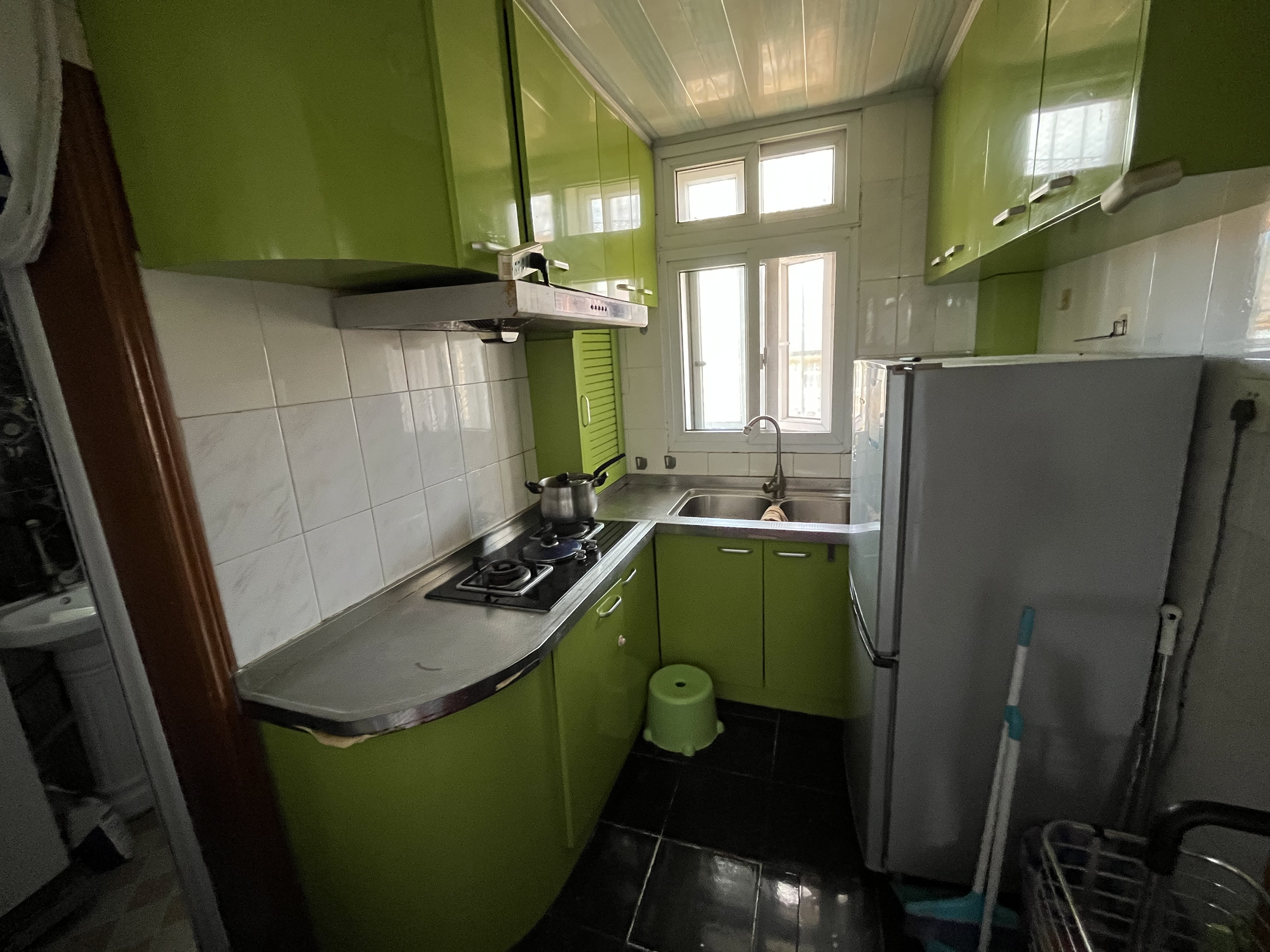 西华美路21弄 随时看房·