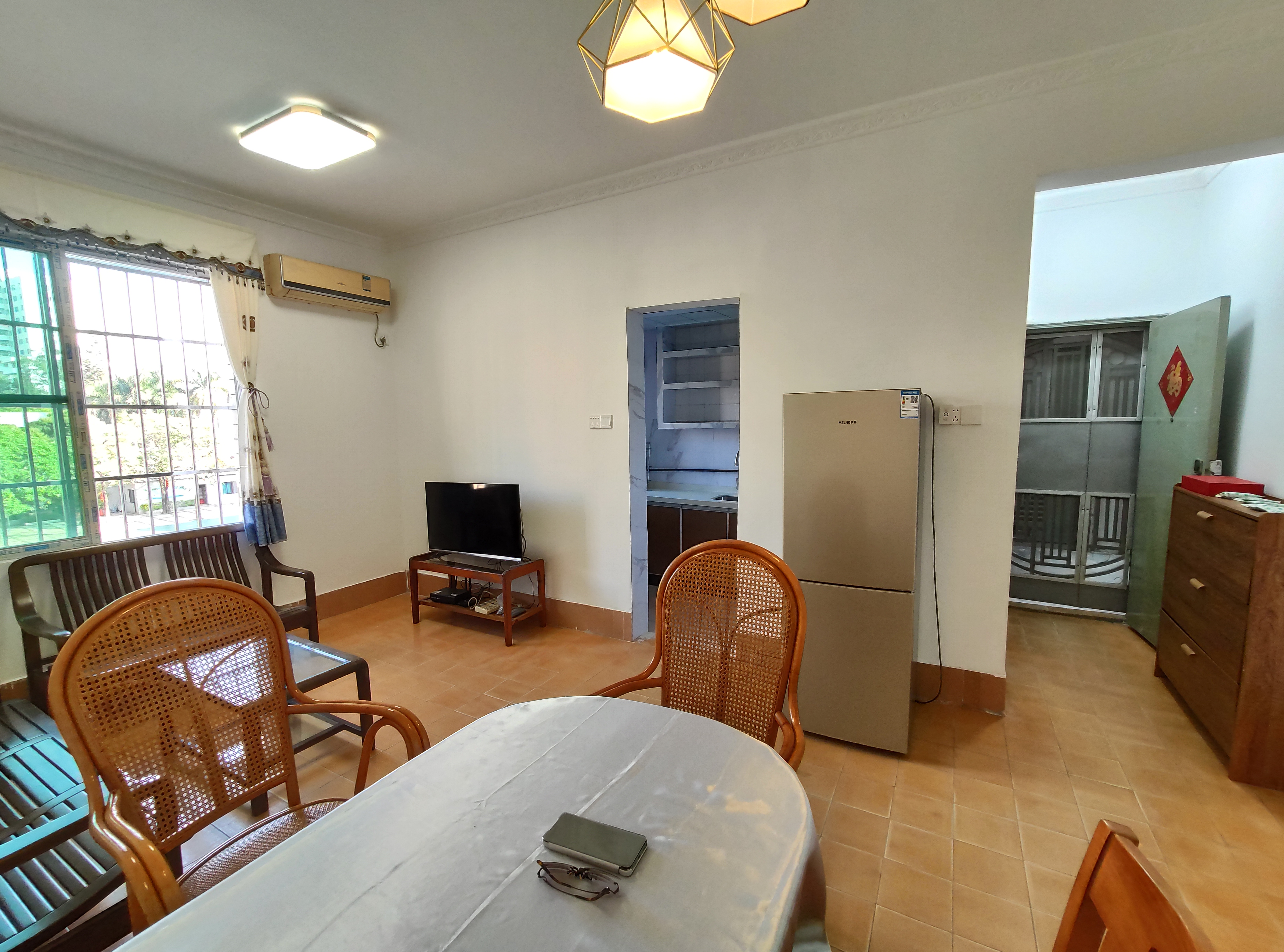 山河东街教工宿舍 随时看房·