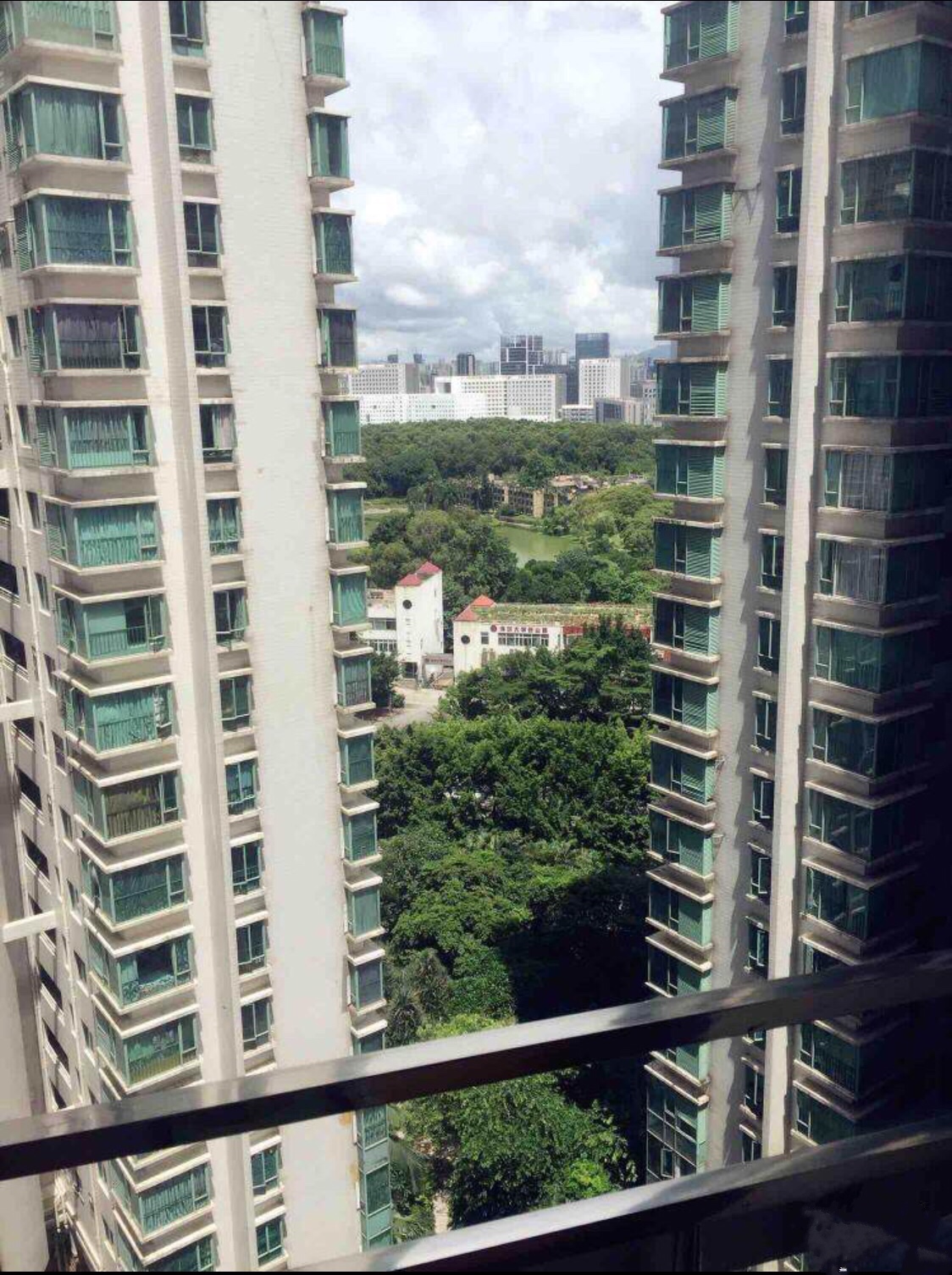 友邻公寓 随时看房·