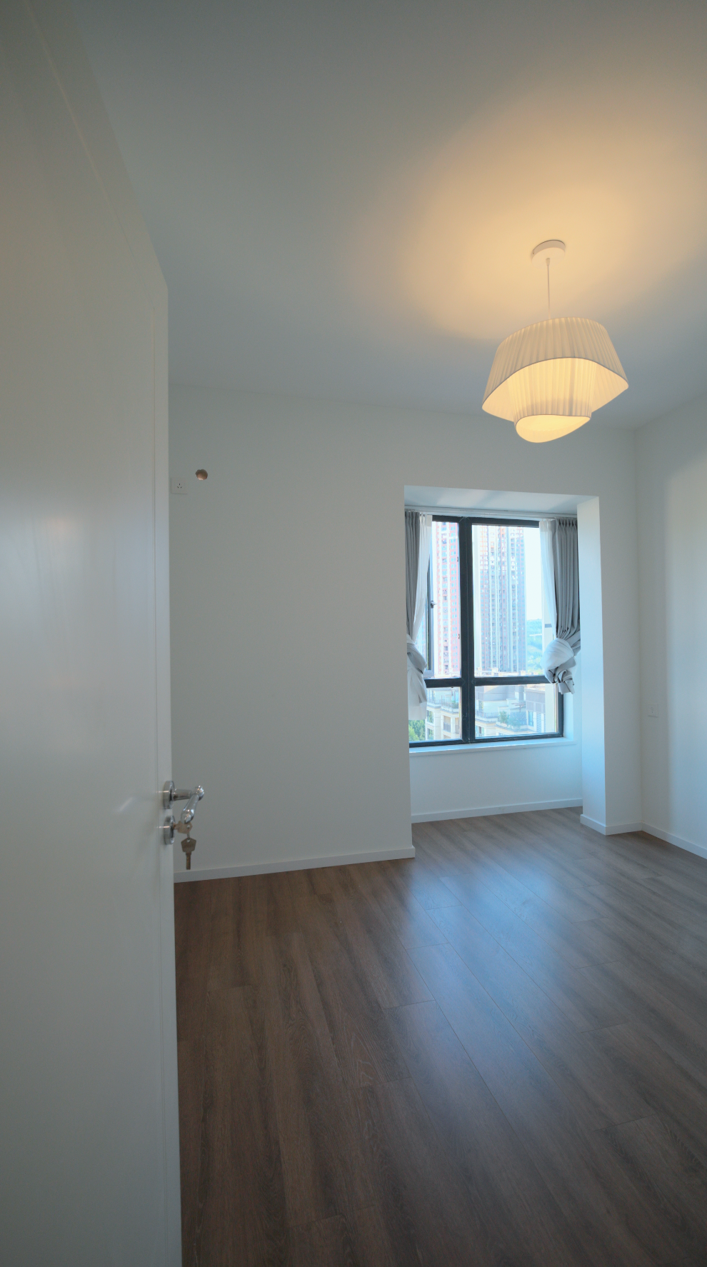 盛唐叠彩山二期 随时看房·