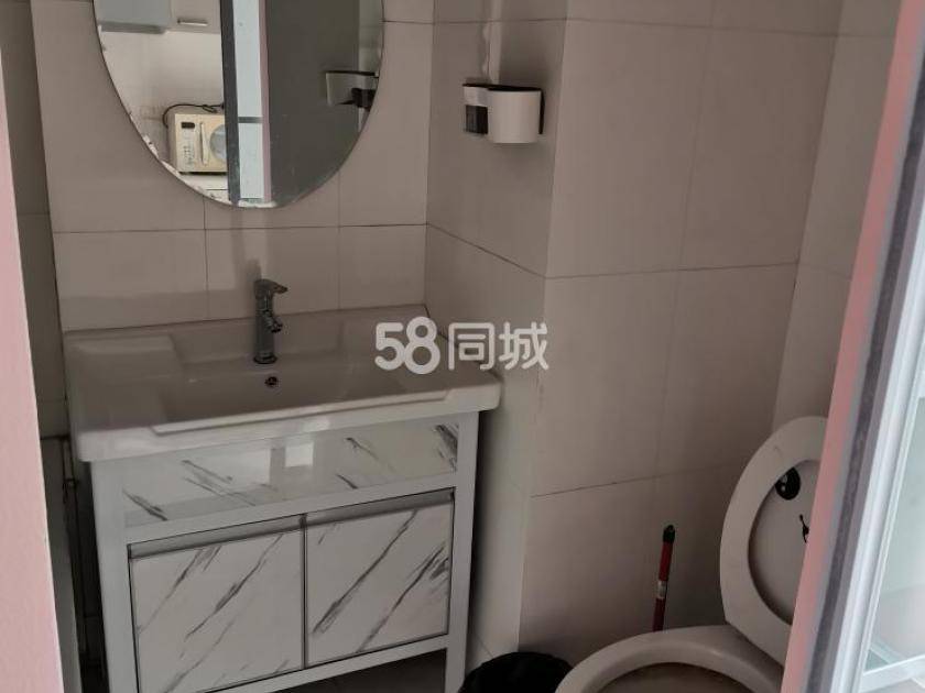 金凤凰公寓 随时看房·