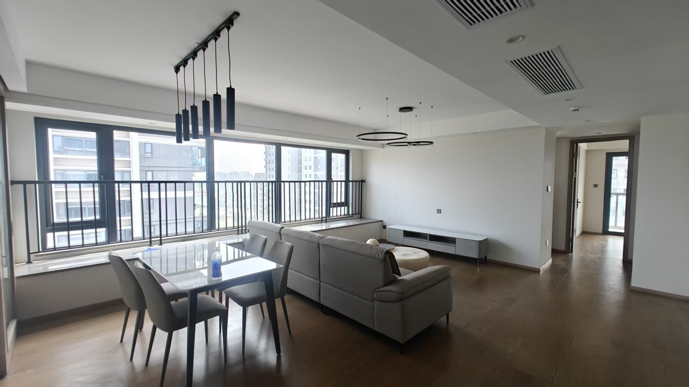 杭州萧山招商博奥花宸里 随时看房·