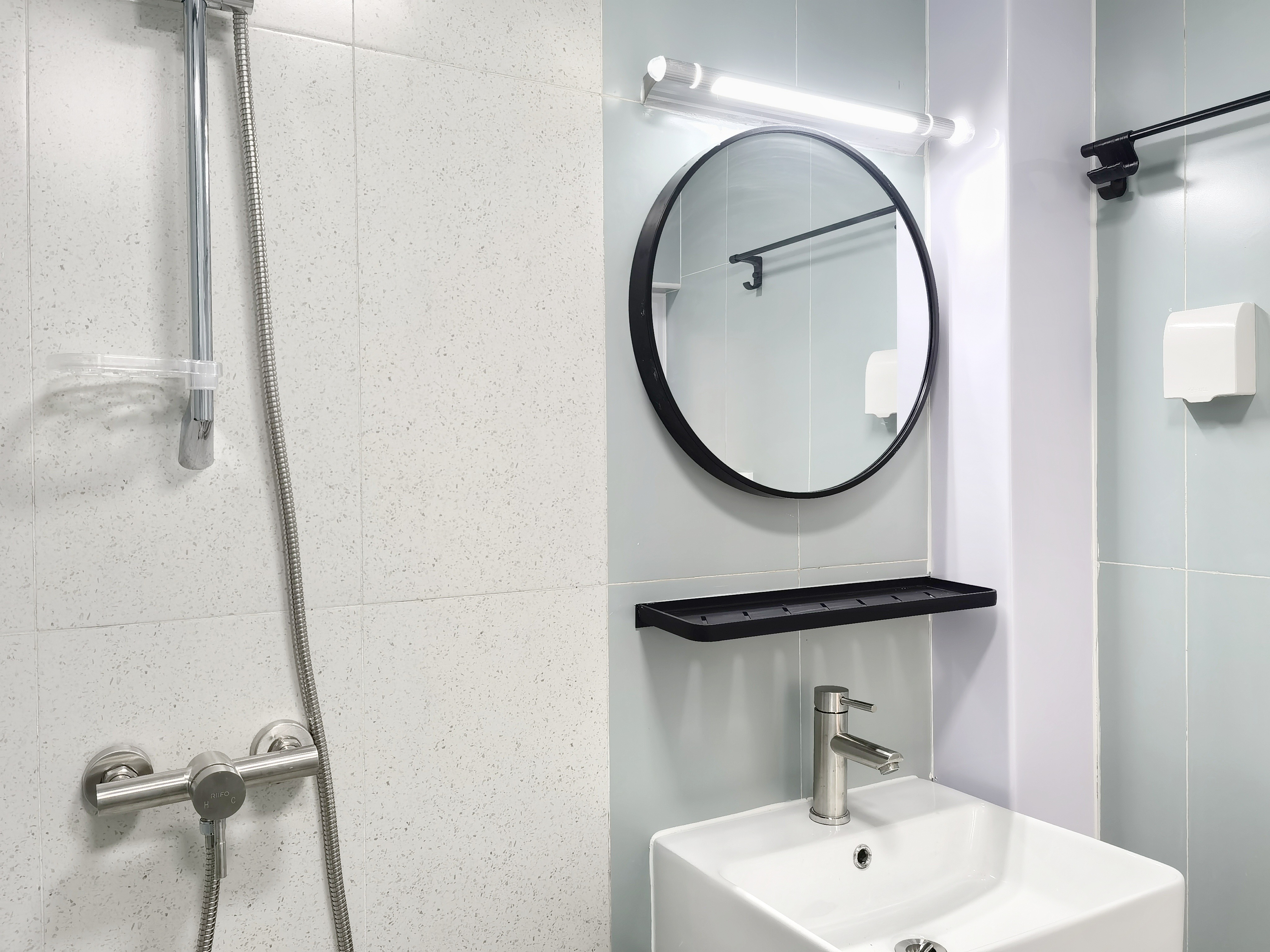 华严北里小区 随时看房·