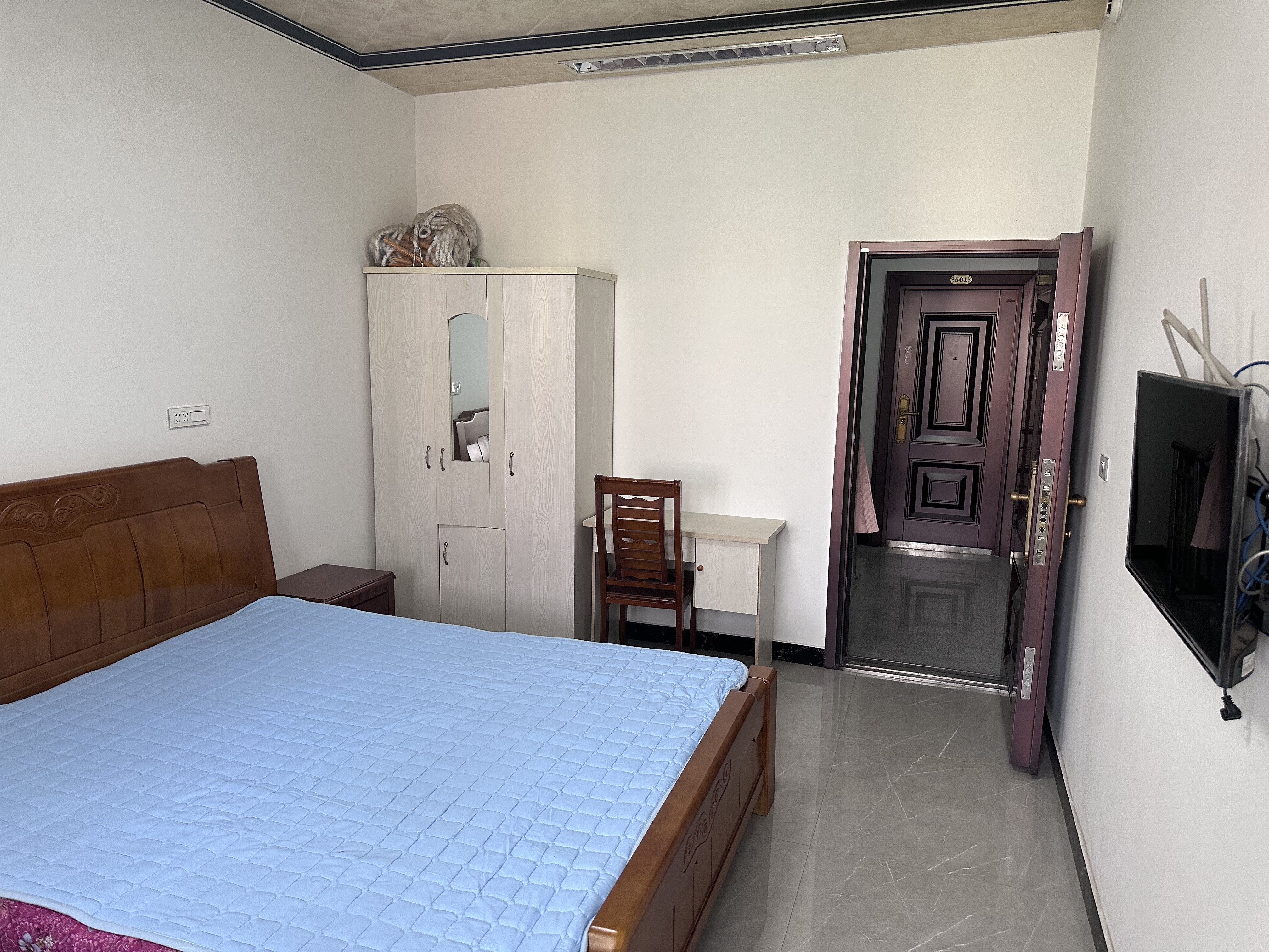 柳下公寓 随时看房·