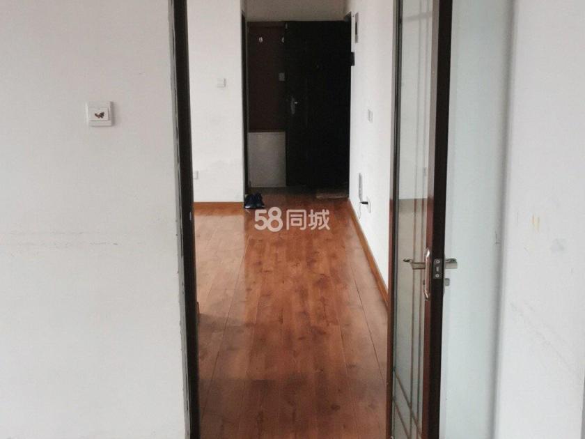 逸城山色 随时看房·