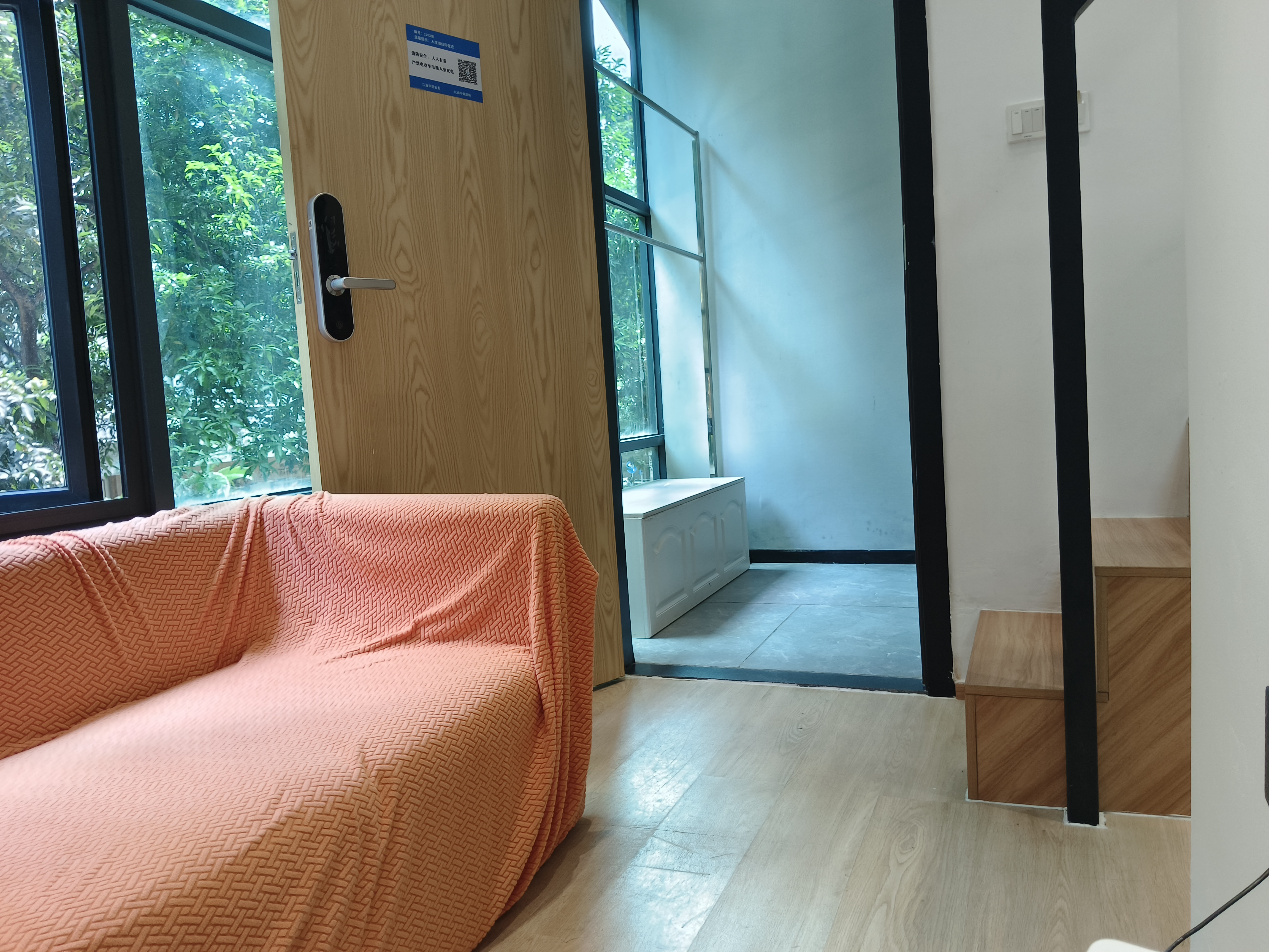 亭楼公寓 随时看房·