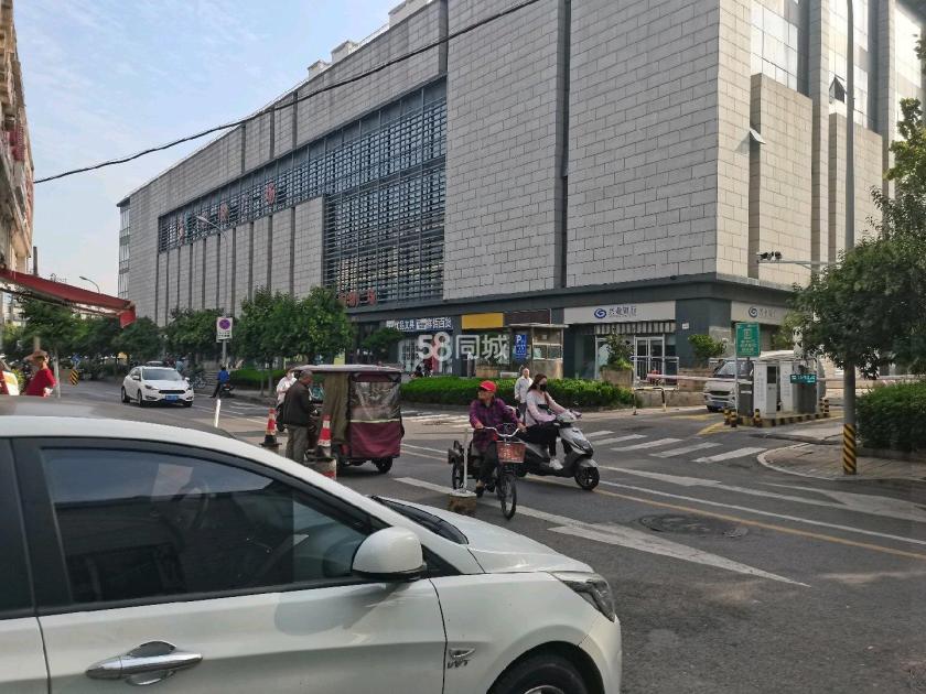 青后四区二号楼 随时看房·