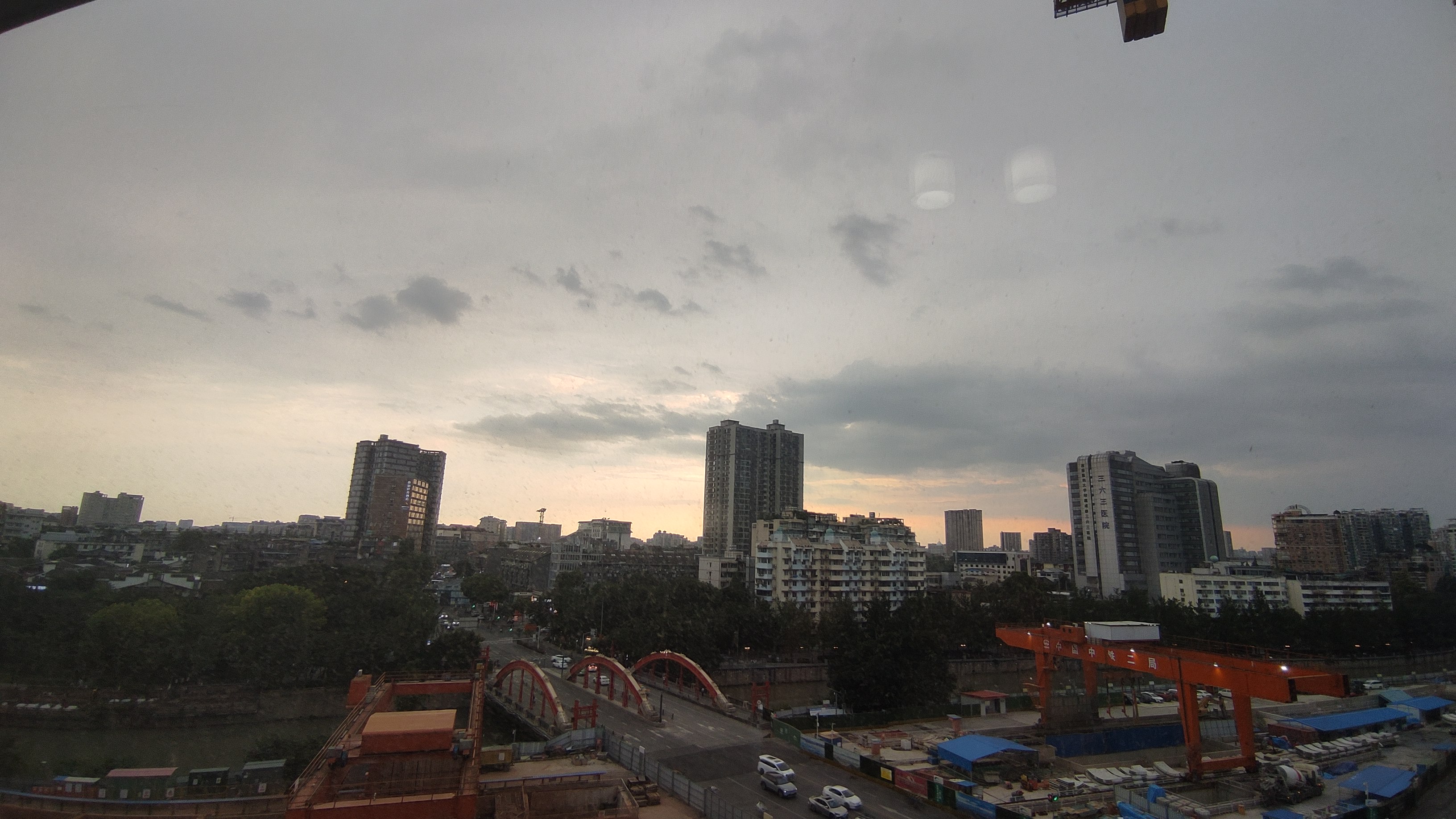 丽舍滨江 随时看房·