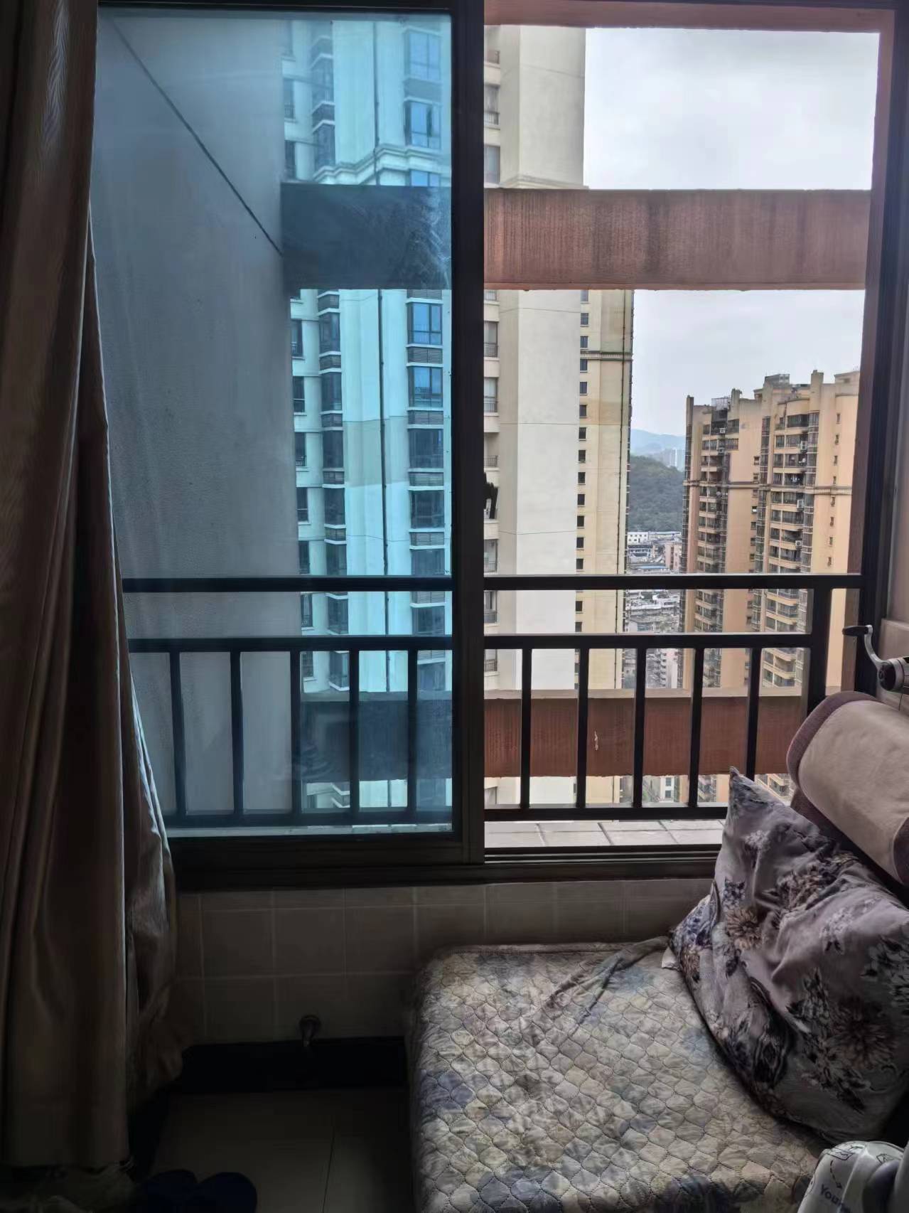 南明区B区3拣2802 随时看房·