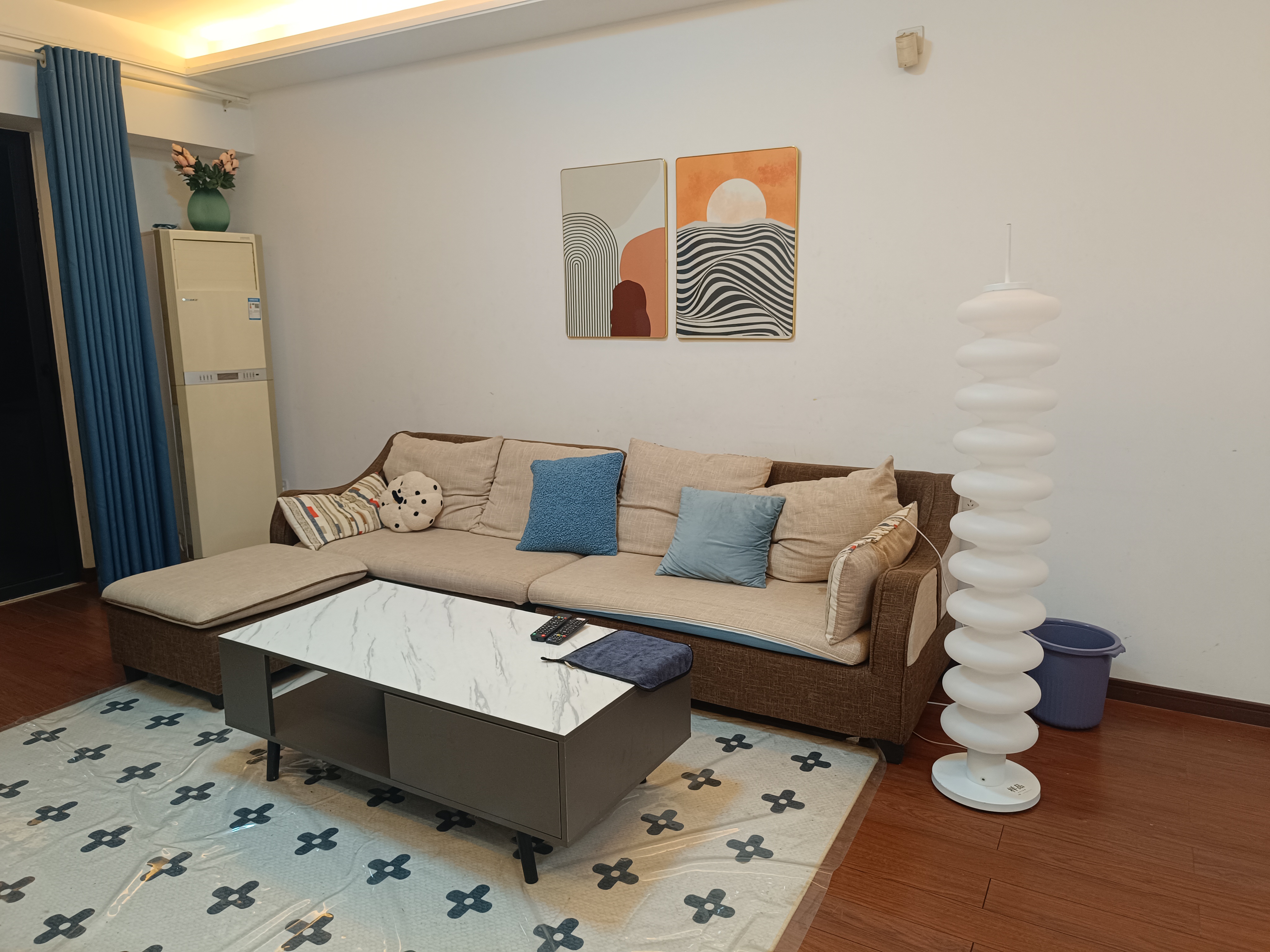 万科魅力之城 3居室 1899元/月