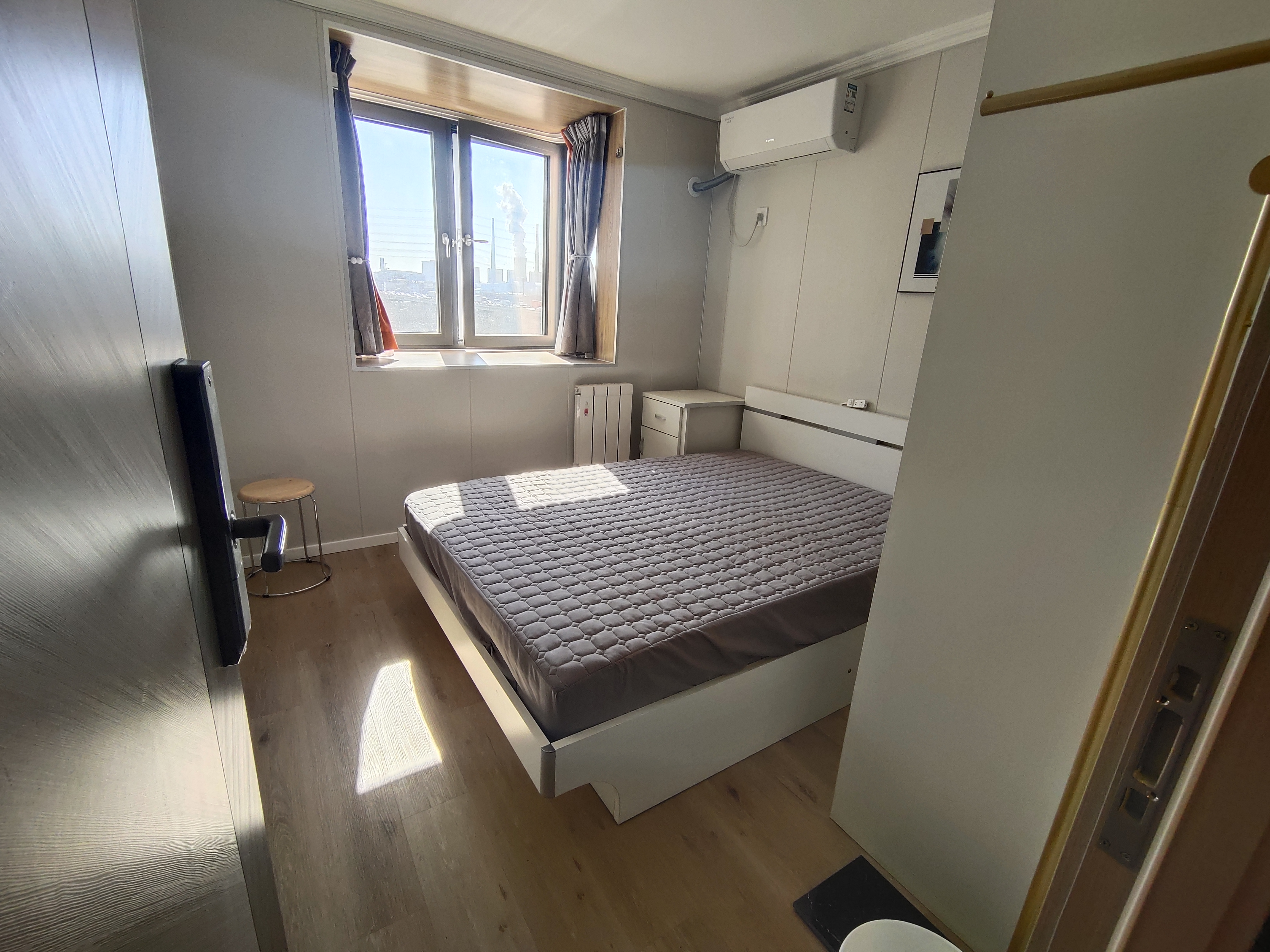 北花园小区 2居室 3200元/月