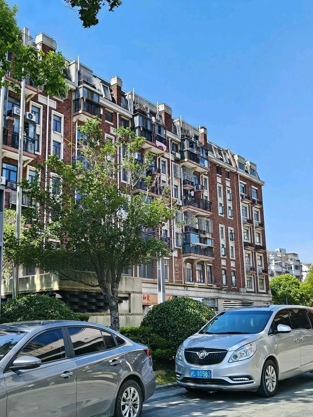 东兴苑 随时看房·