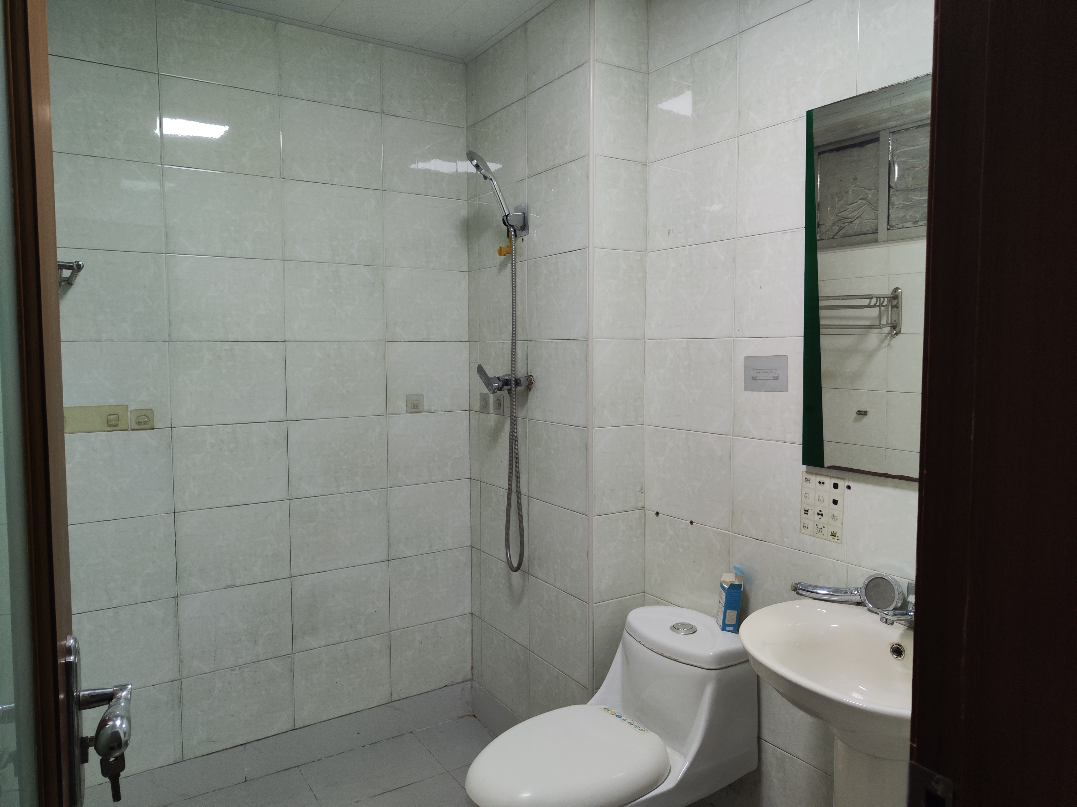 玉环新村 随时看房·