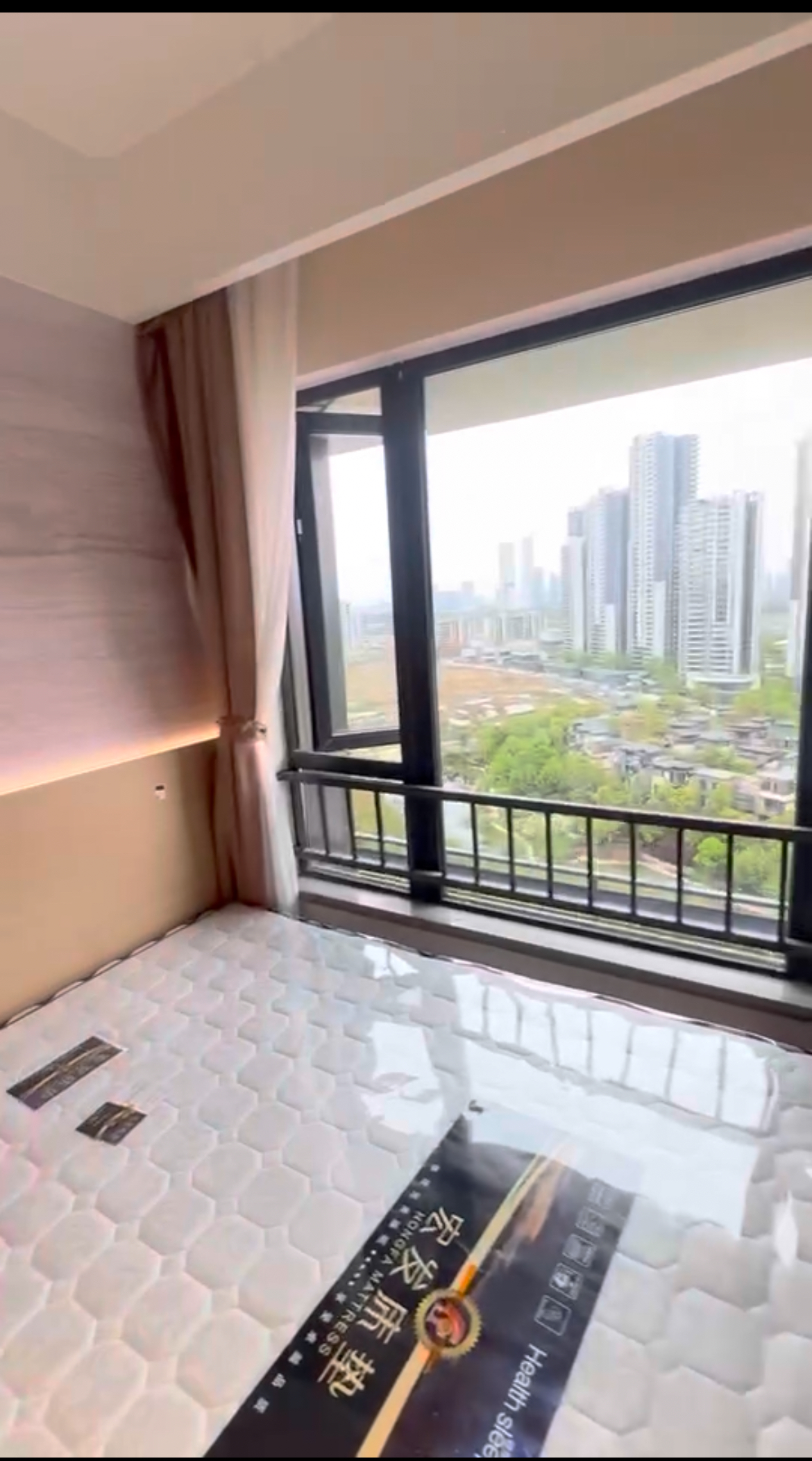 万科公园传奇 随时看房·